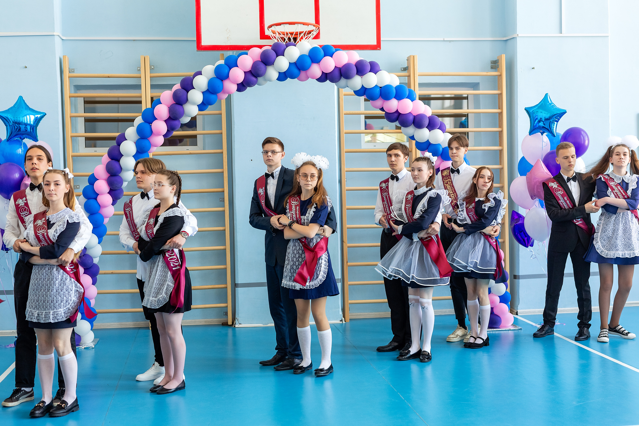 Последний звонок 1школа. Стильный выпускной альбом Владивосток фотограф Вероника Мигачева