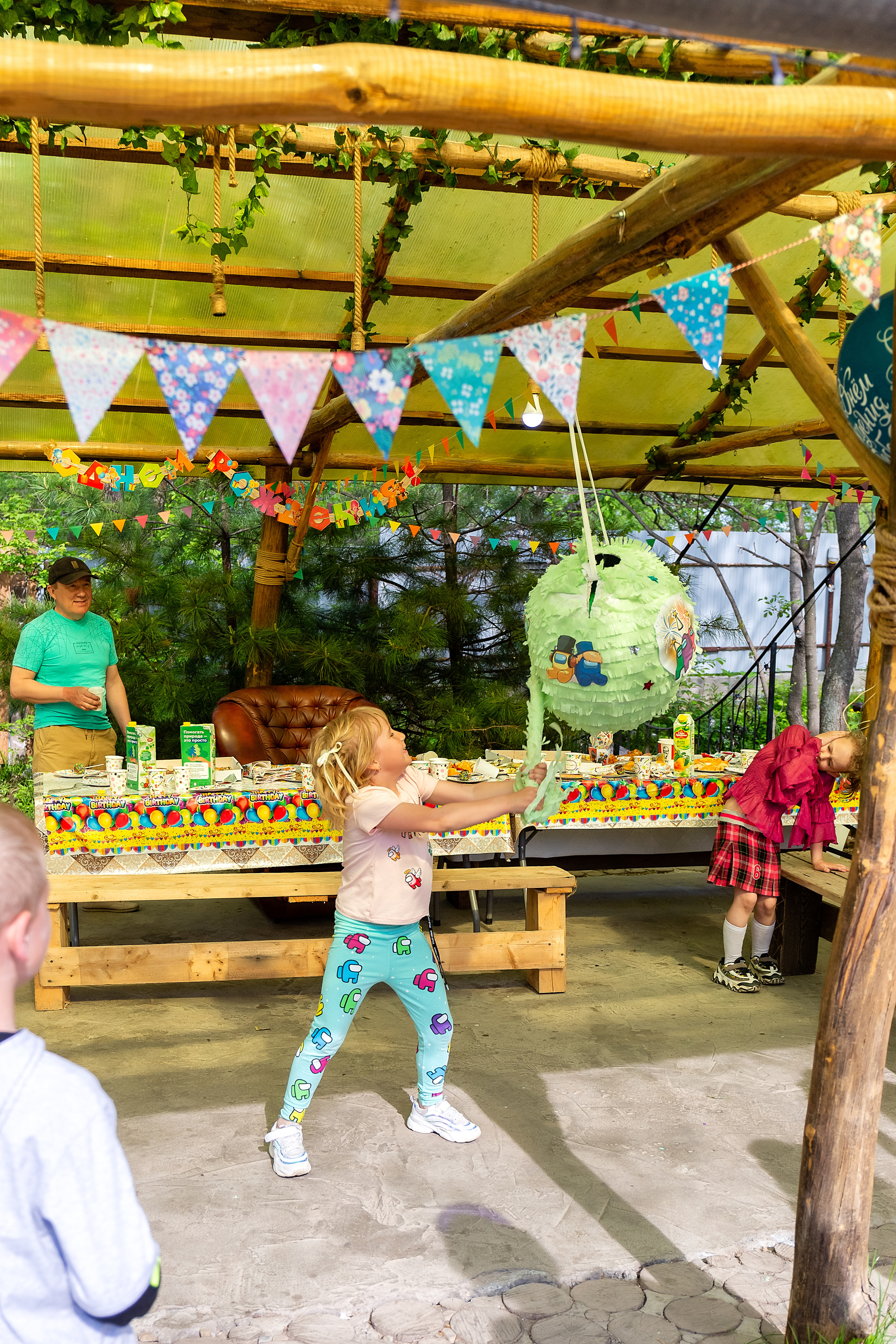 Ксюше 7 лет. БО " У дяди Фёдора». Стильный выпускной альбом Владивосток фотограф Вероника Мигачева