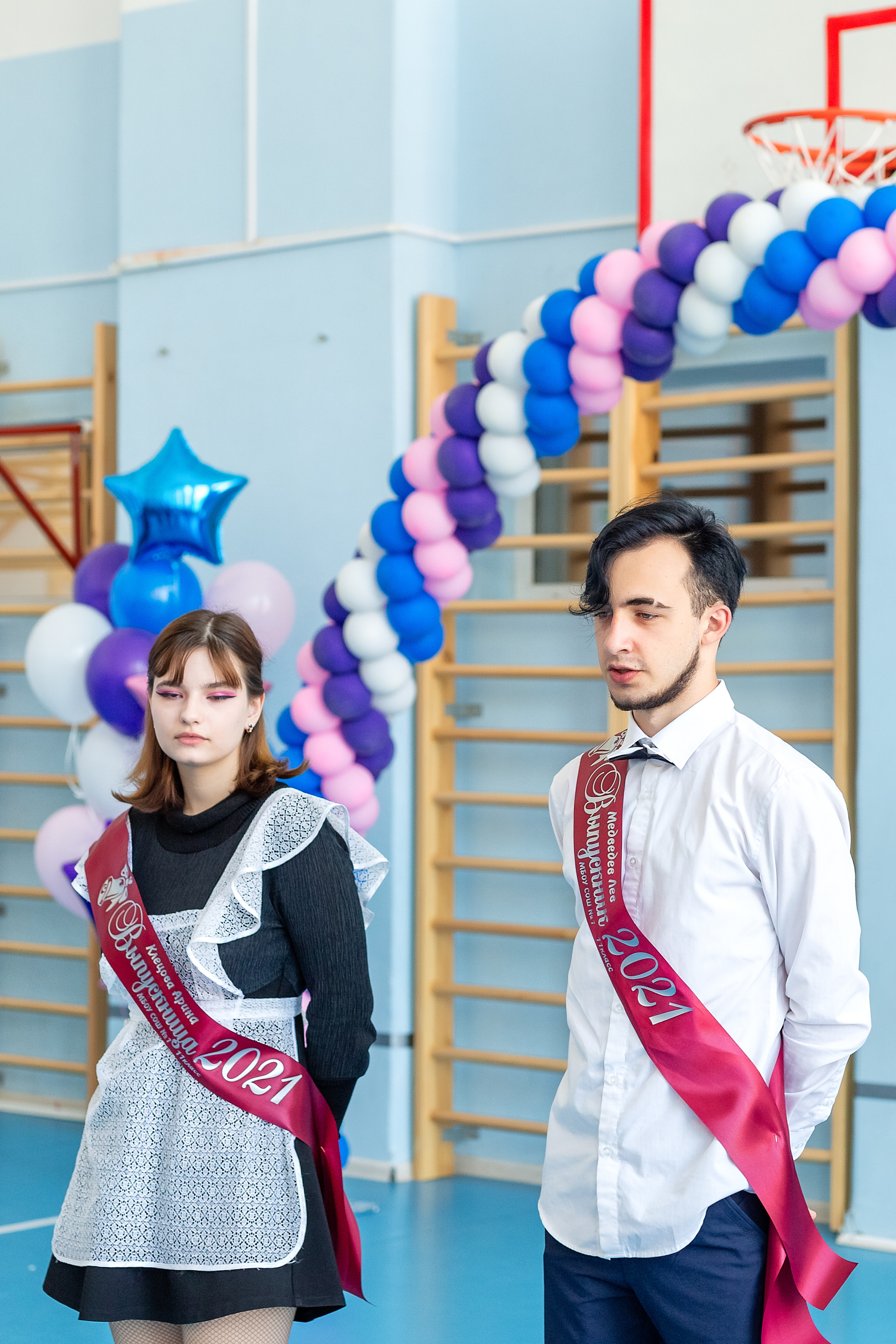 Последний звонок 1школа. Стильный выпускной альбом Владивосток фотограф Вероника Мигачева