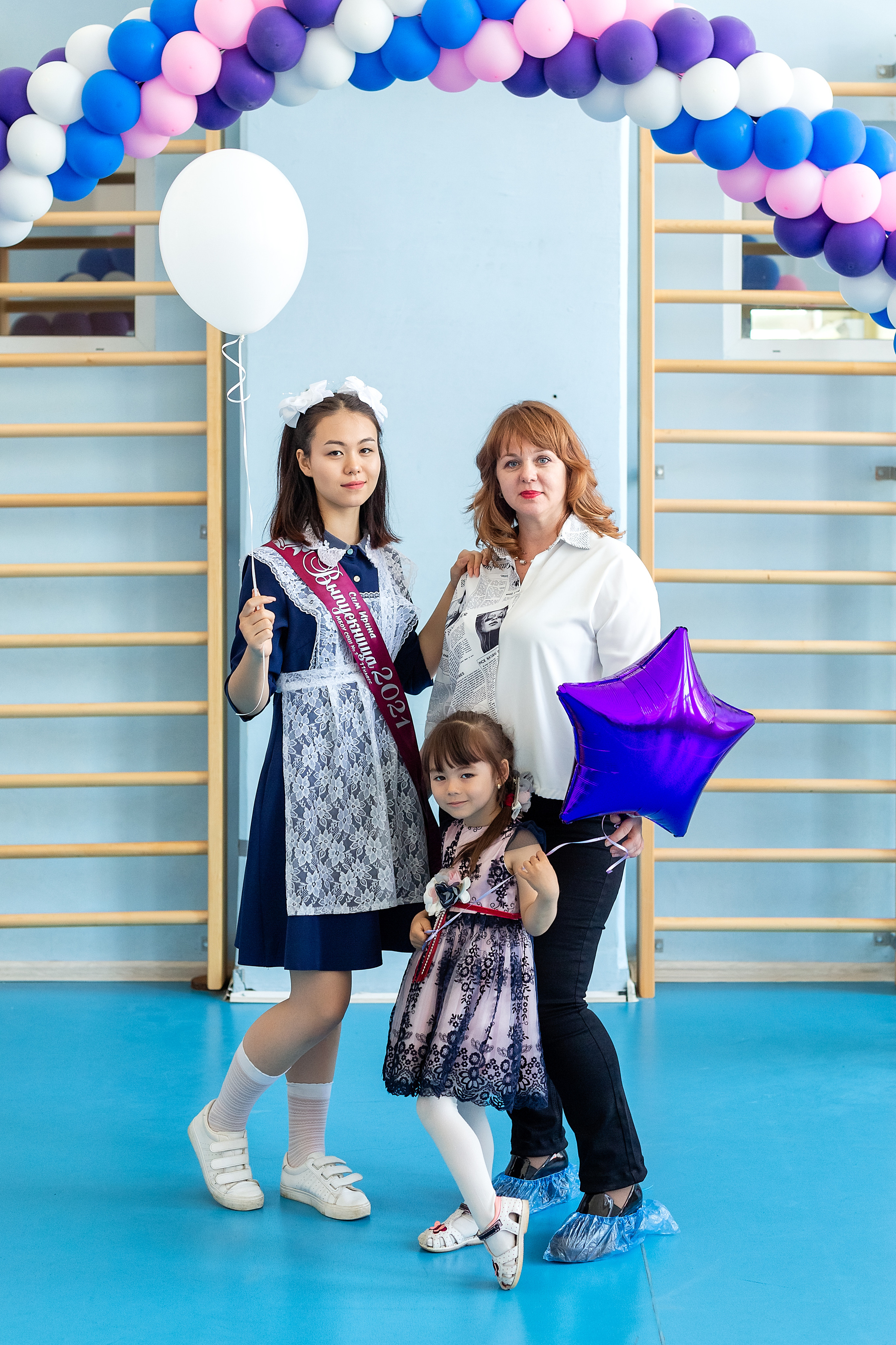 Последний звонок 1школа. Стильный выпускной альбом Владивосток фотограф Вероника Мигачева