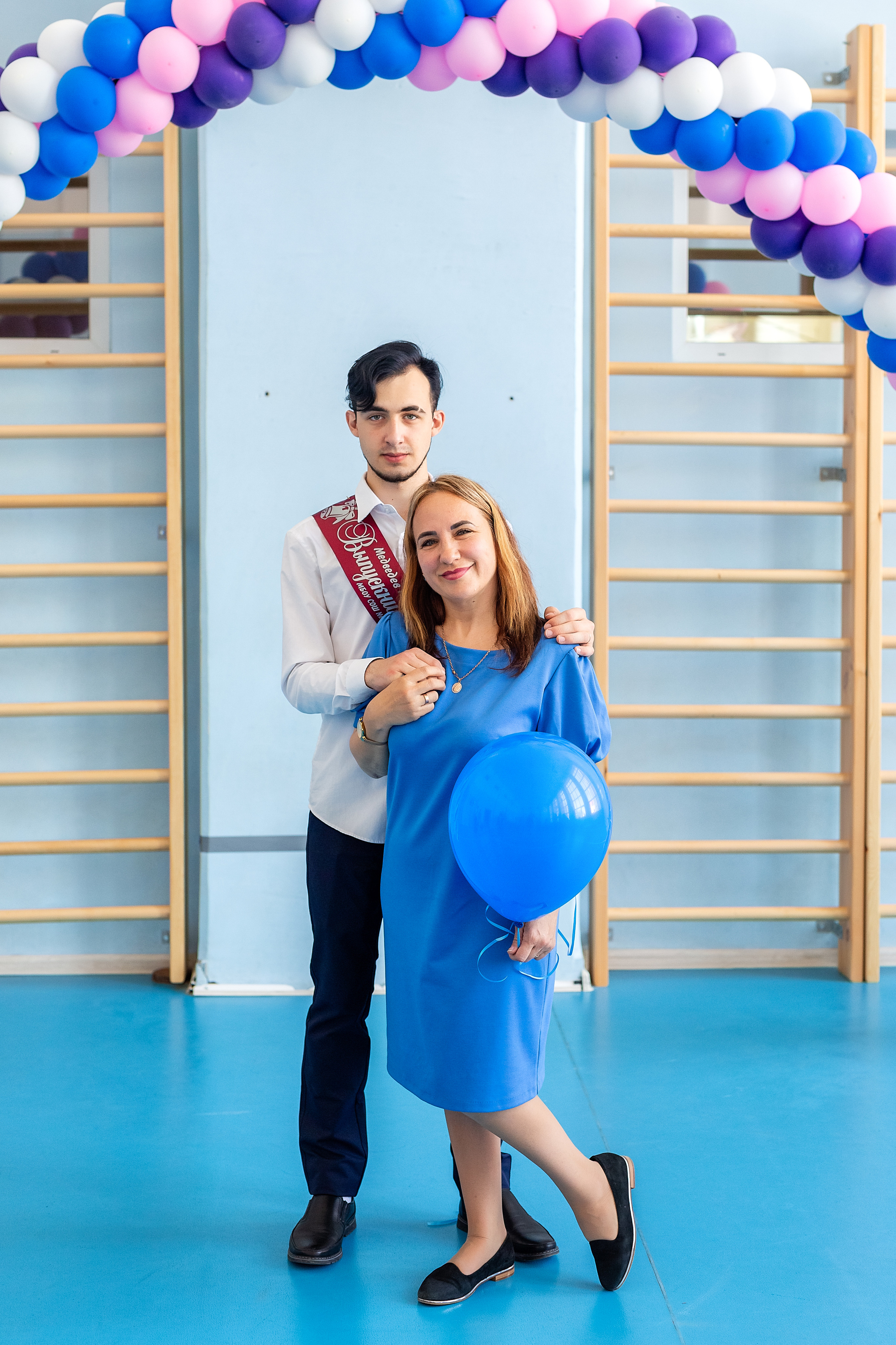 Последний звонок 1школа. Стильный выпускной альбом Владивосток фотограф Вероника Мигачева