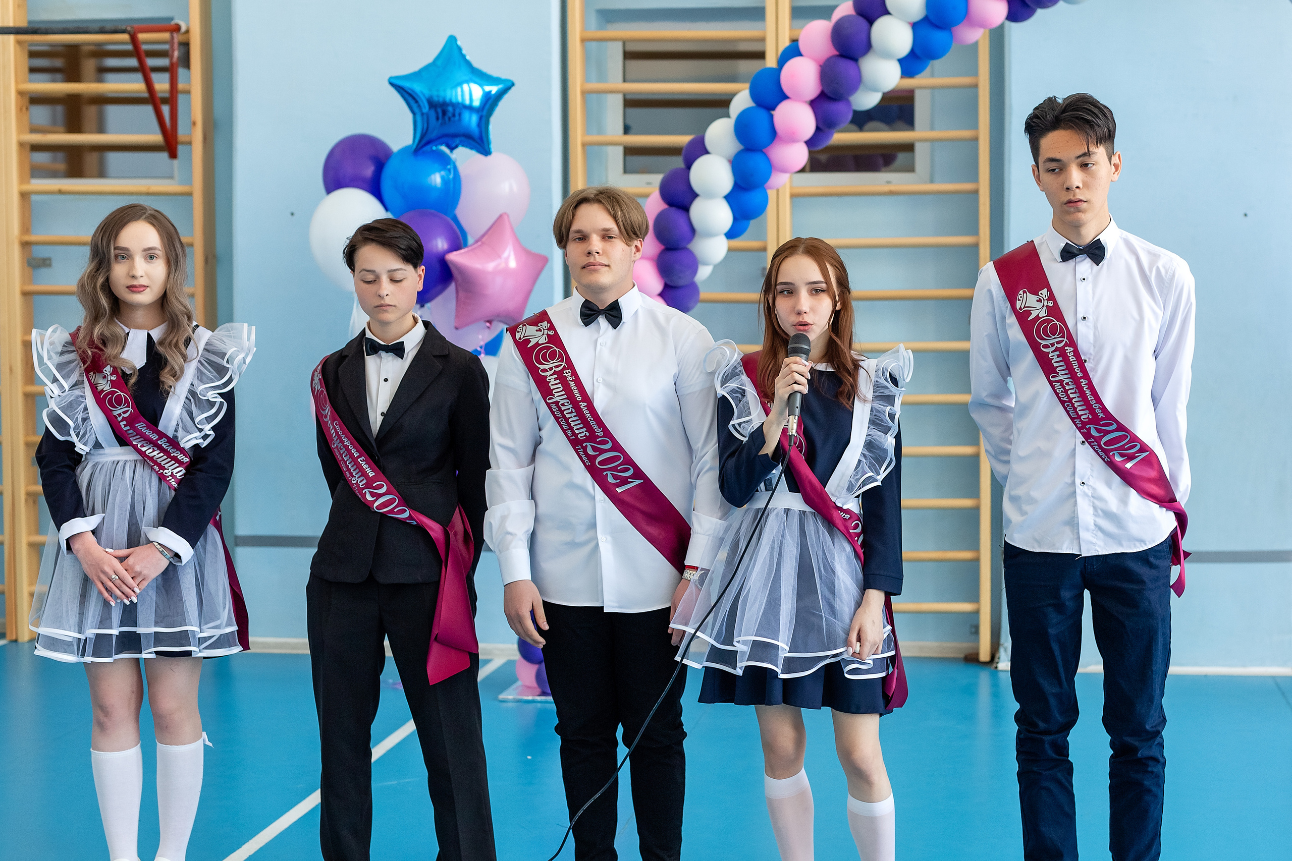 Последний звонок 1школа. Стильный выпускной альбом Владивосток фотограф Вероника Мигачева