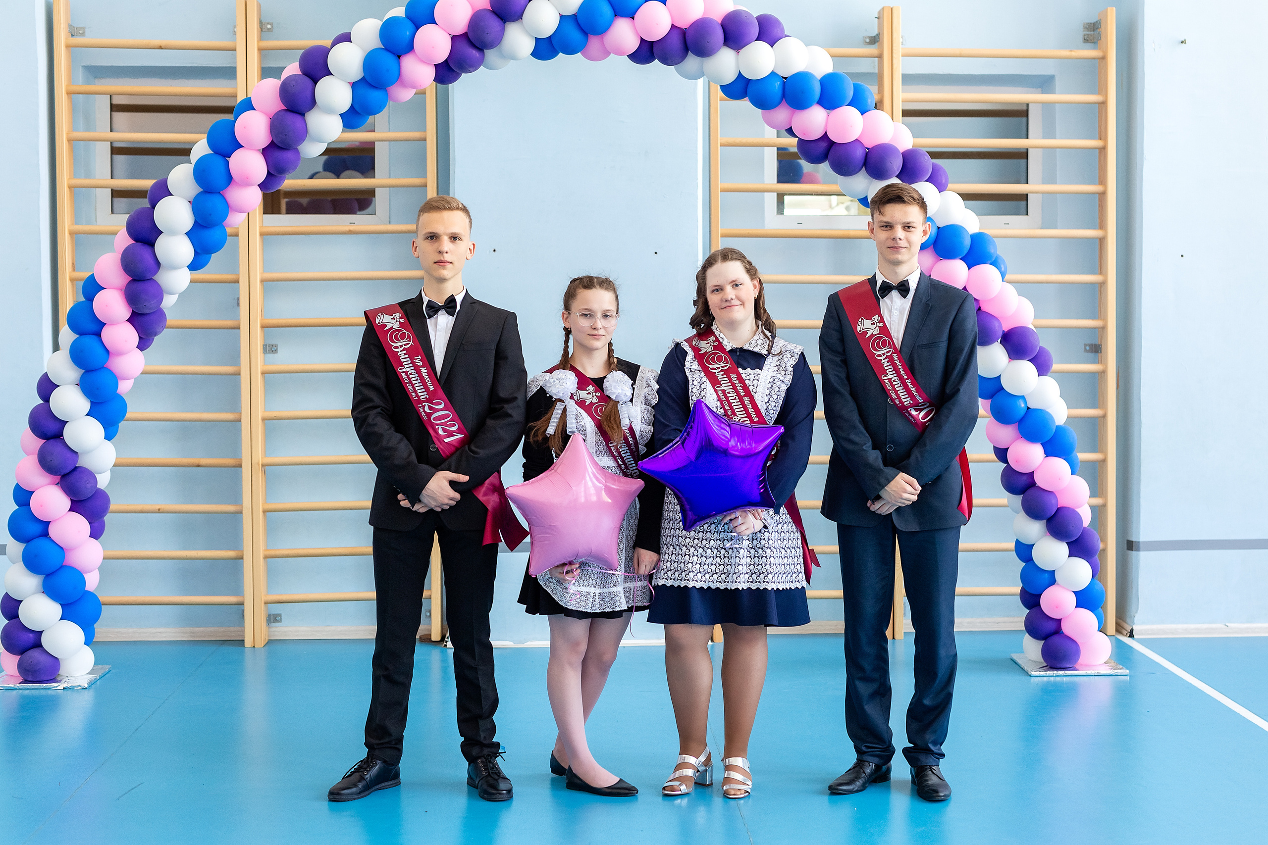 Последний звонок 1школа. Стильный выпускной альбом Владивосток фотограф Вероника Мигачева