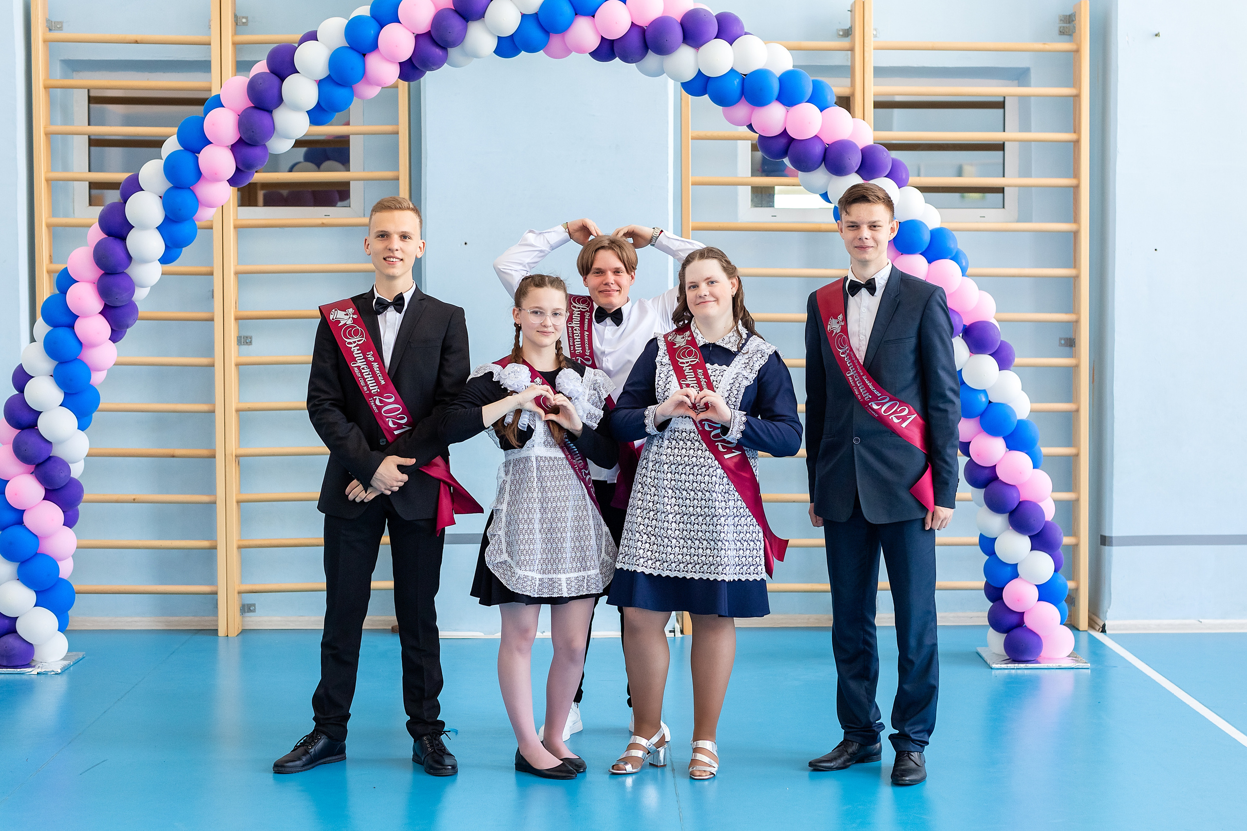 Последний звонок 1школа. Стильный выпускной альбом Владивосток фотограф Вероника Мигачева