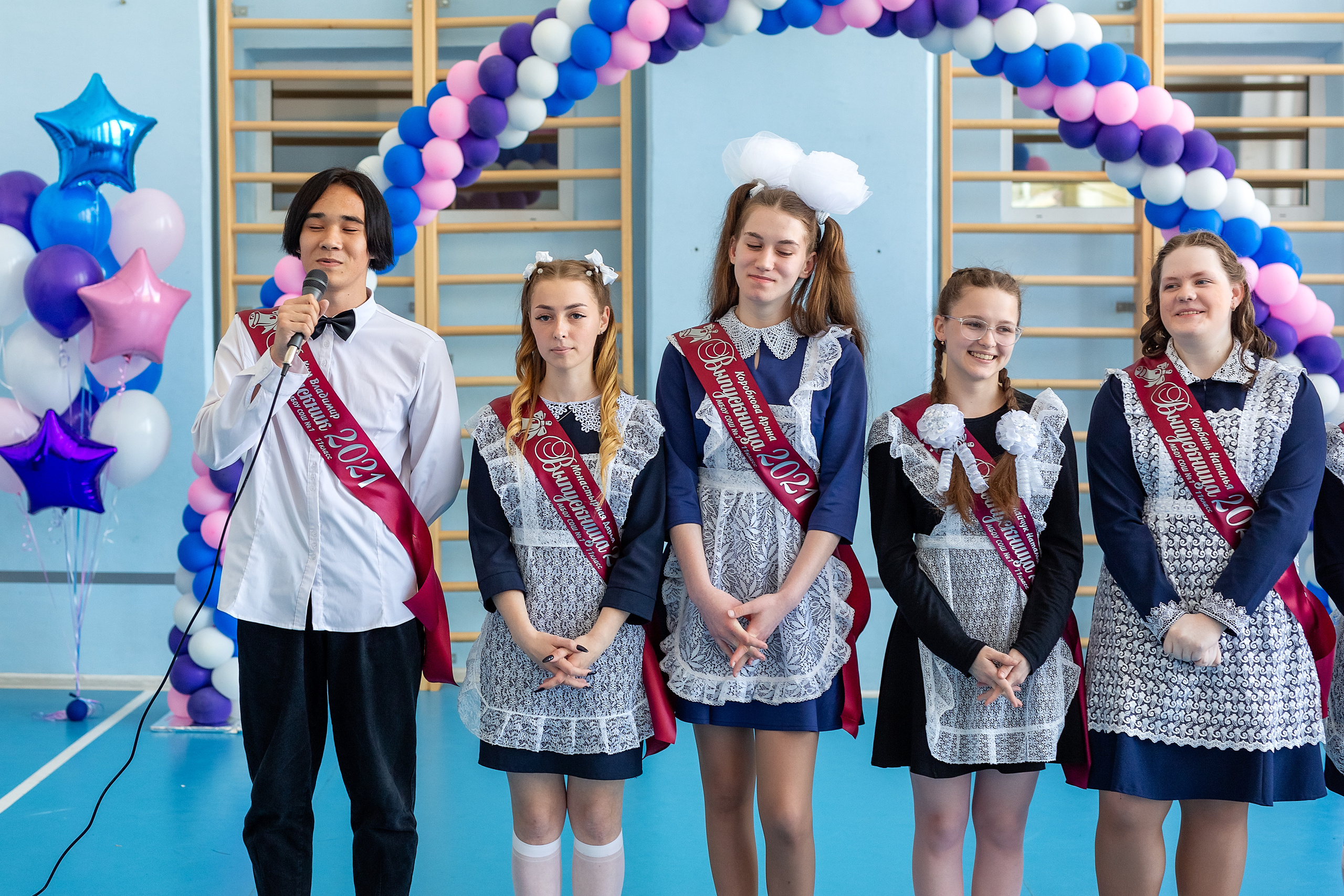 Последний звонок 1школа. Стильный выпускной альбом Владивосток фотограф Вероника Мигачева