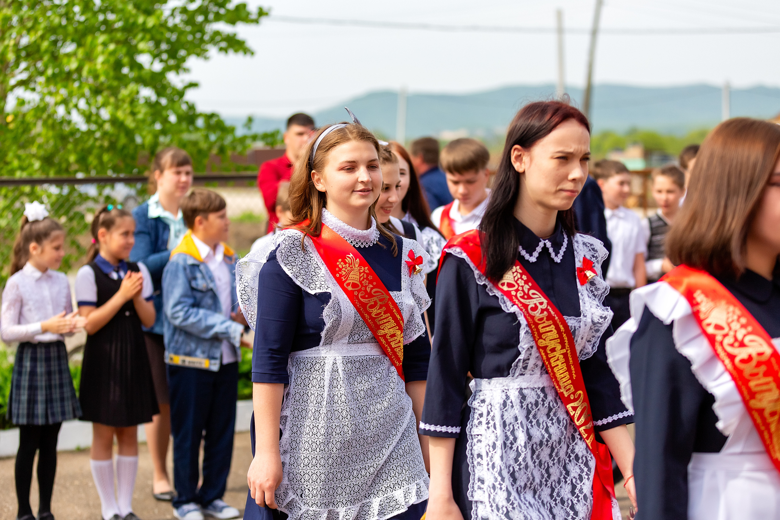 Последний звонок. с. Многоудобное. Стильный выпускной альбом Владивосток фотограф Вероника Мигачева