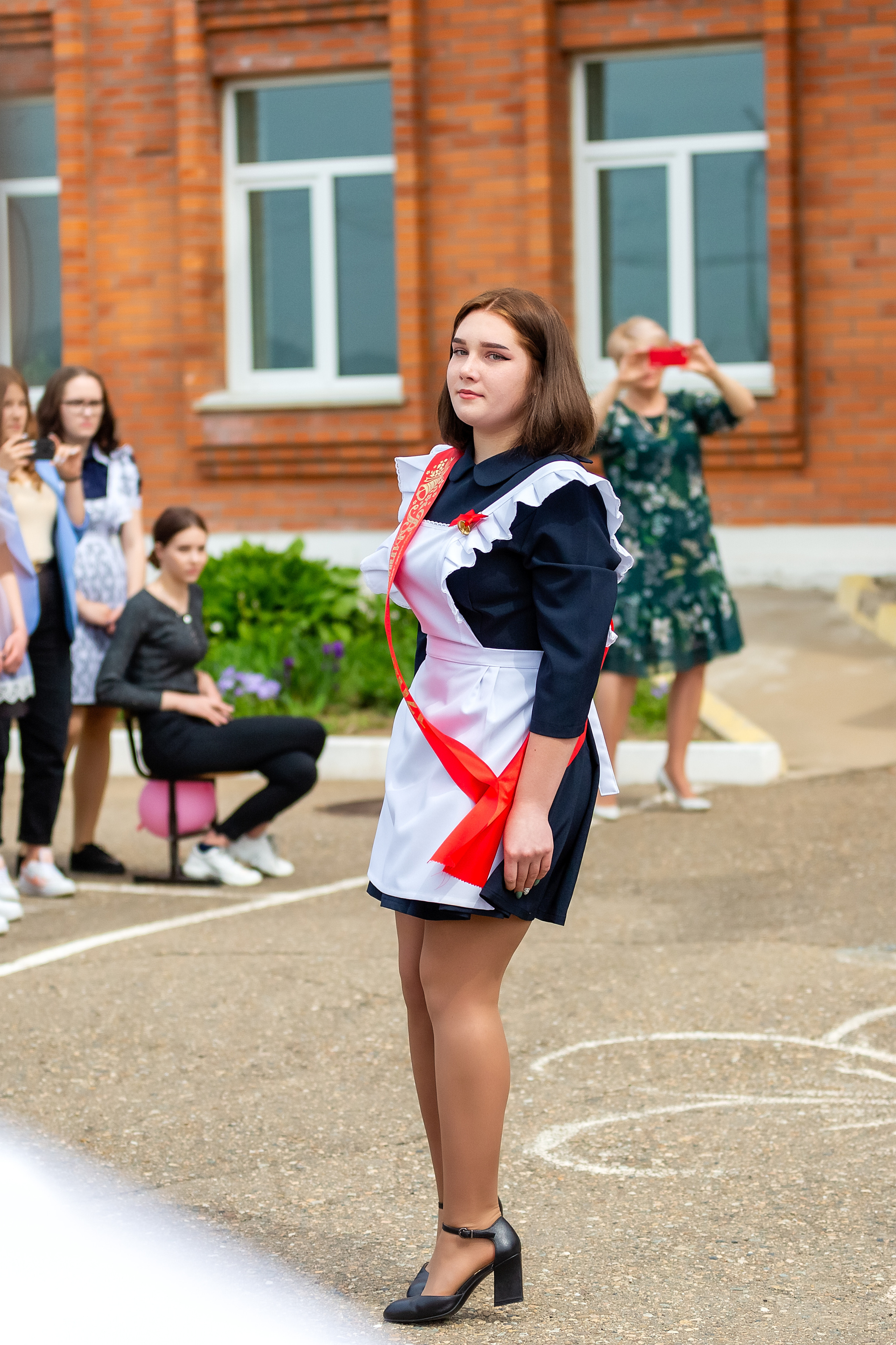 Последний звонок. с. Многоудобное. Стильный выпускной альбом Владивосток фотограф Вероника Мигачева