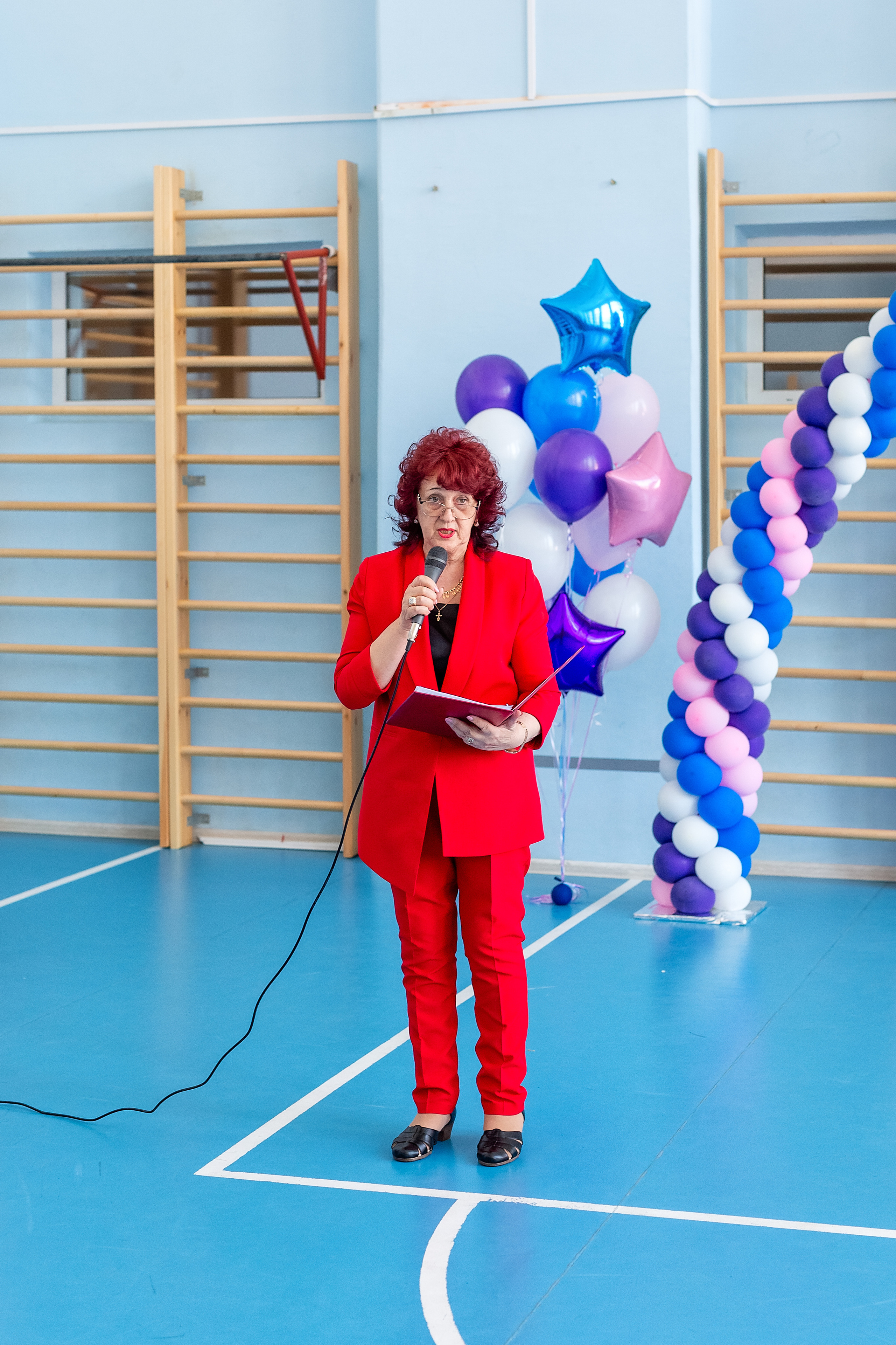 Последний звонок 1школа. Стильный выпускной альбом Владивосток фотограф Вероника Мигачева