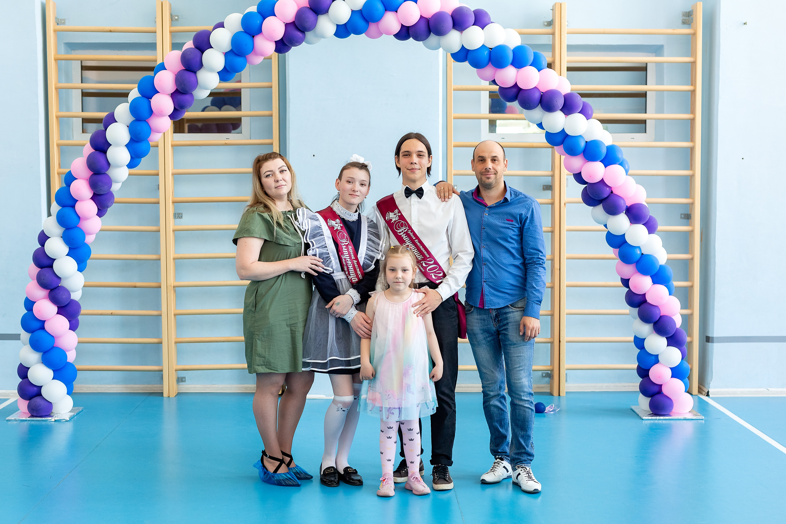 Последний звонок 1школа. Стильный выпускной альбом Владивосток фотограф Вероника Мигачева