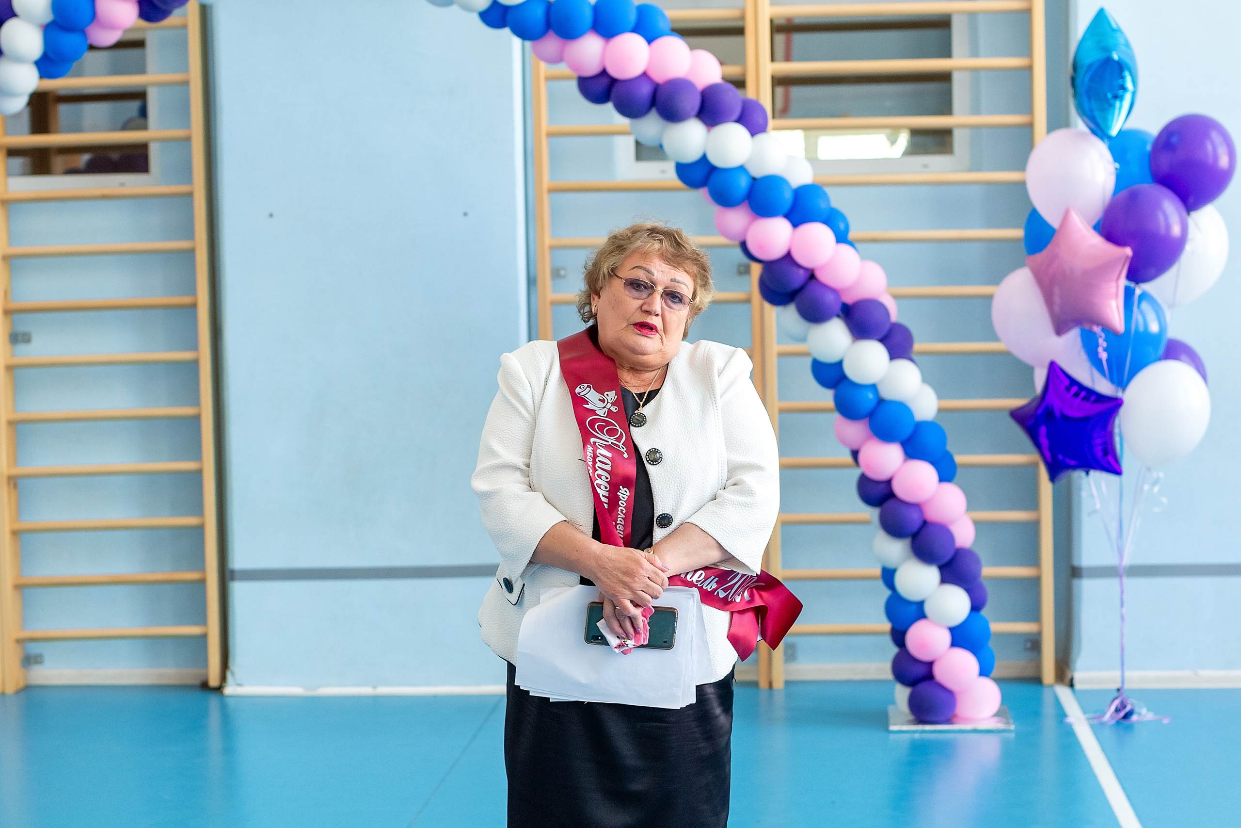 Последний звонок 1школа. Стильный выпускной альбом Владивосток фотограф Вероника Мигачева