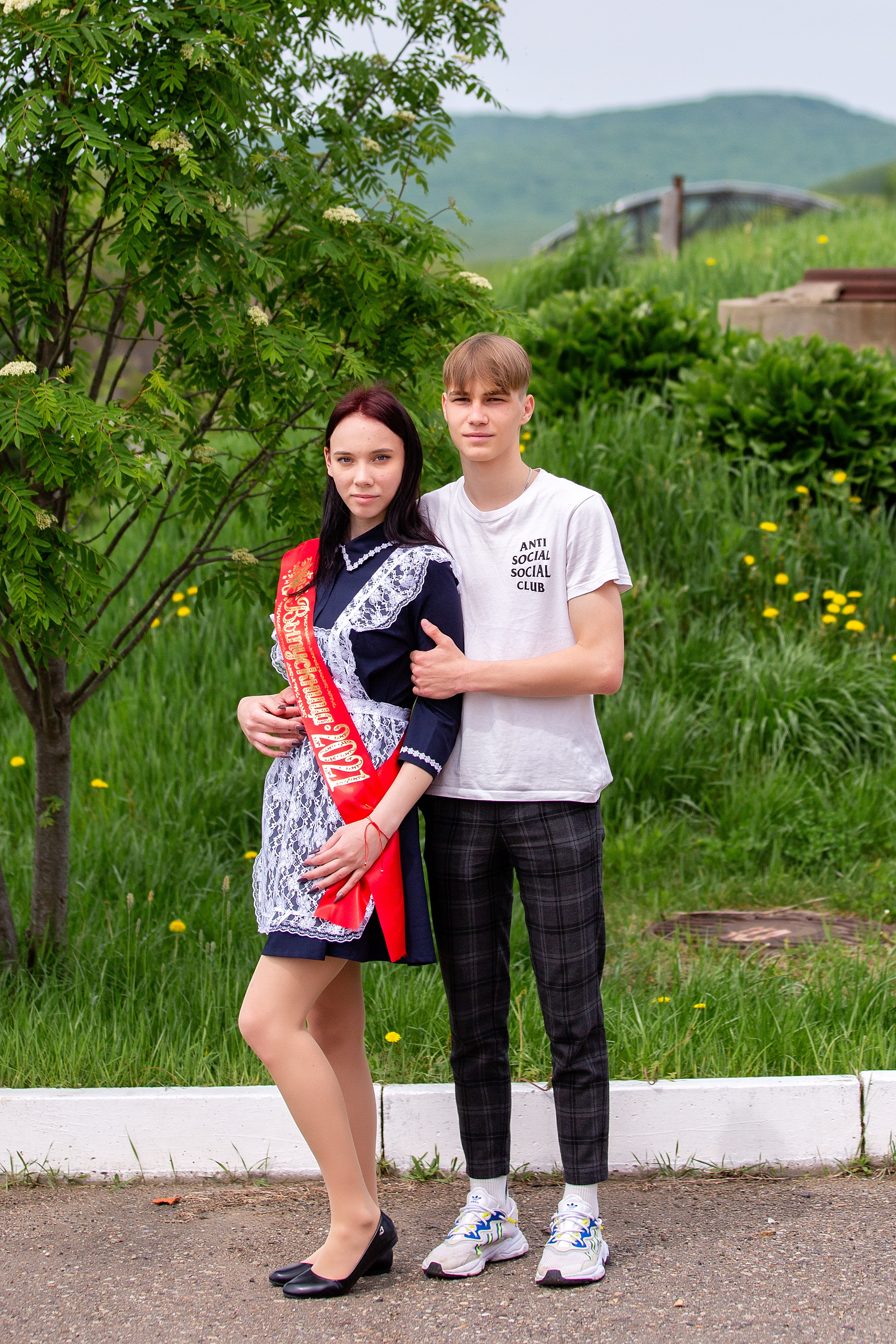 Последний звонок. с. Многоудобное. Стильный выпускной альбом Владивосток фотограф Вероника Мигачева