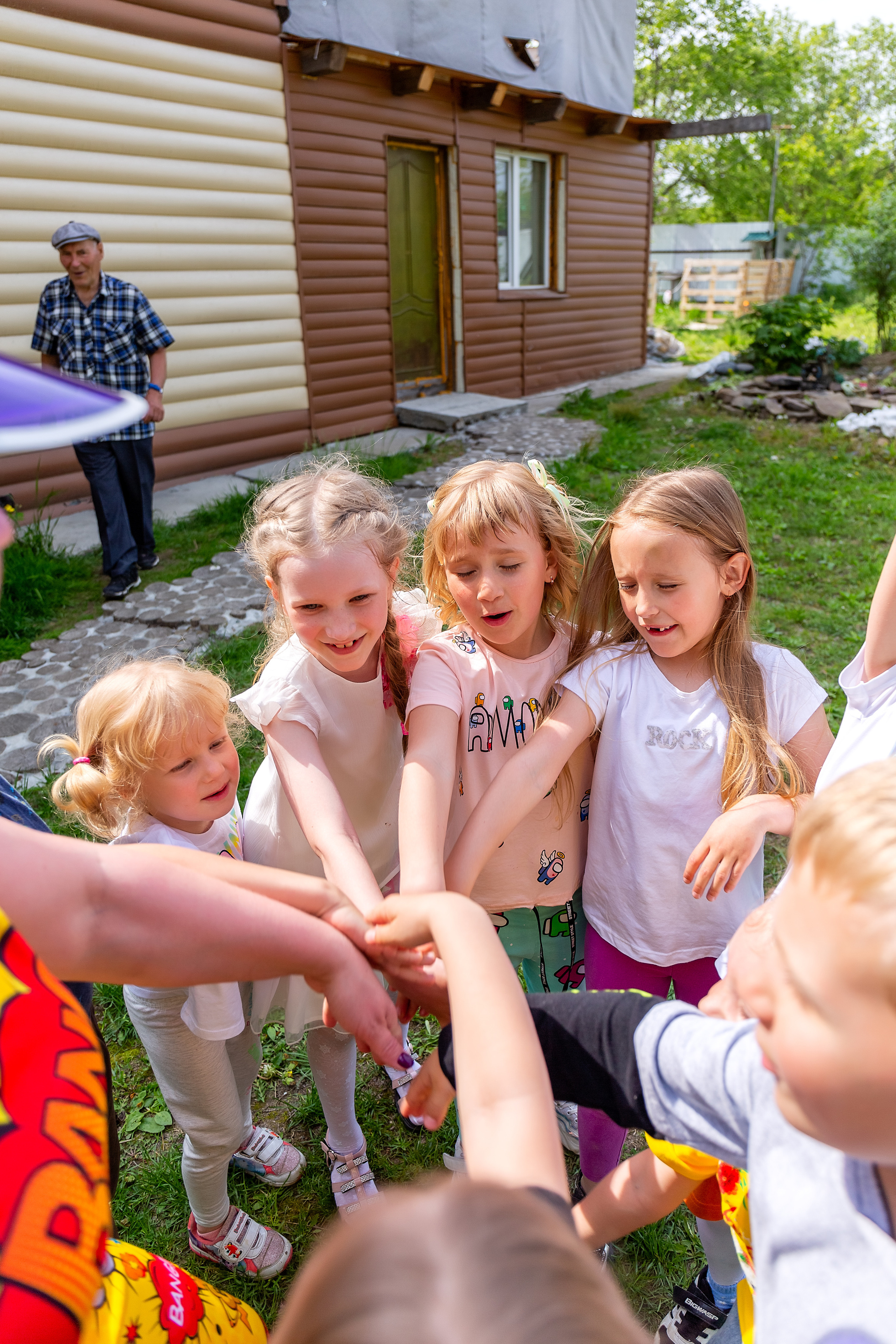 Ксюше 7 лет. БО " У дяди Фёдора». Стильный выпускной альбом Владивосток фотограф Вероника Мигачева