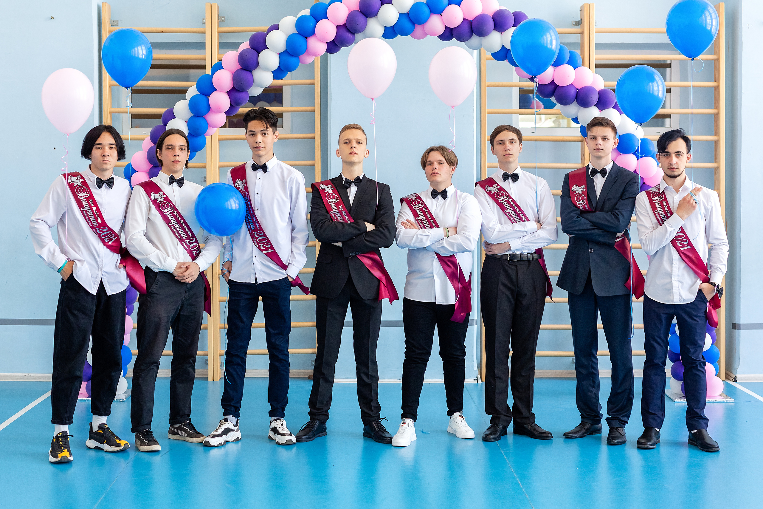 Последний звонок 1школа. Стильный выпускной альбом Владивосток фотограф Вероника Мигачева