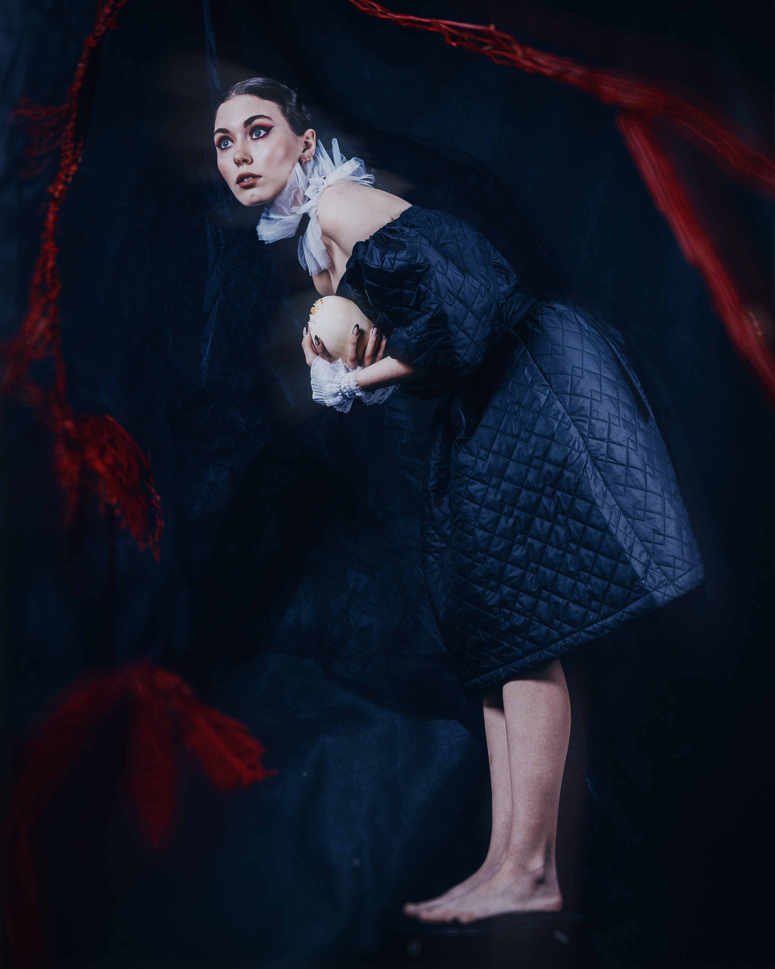 Креативная тематическая индивидуальная портретная съёмка. Фотограф Екатеринбург для вас или вашего бренда