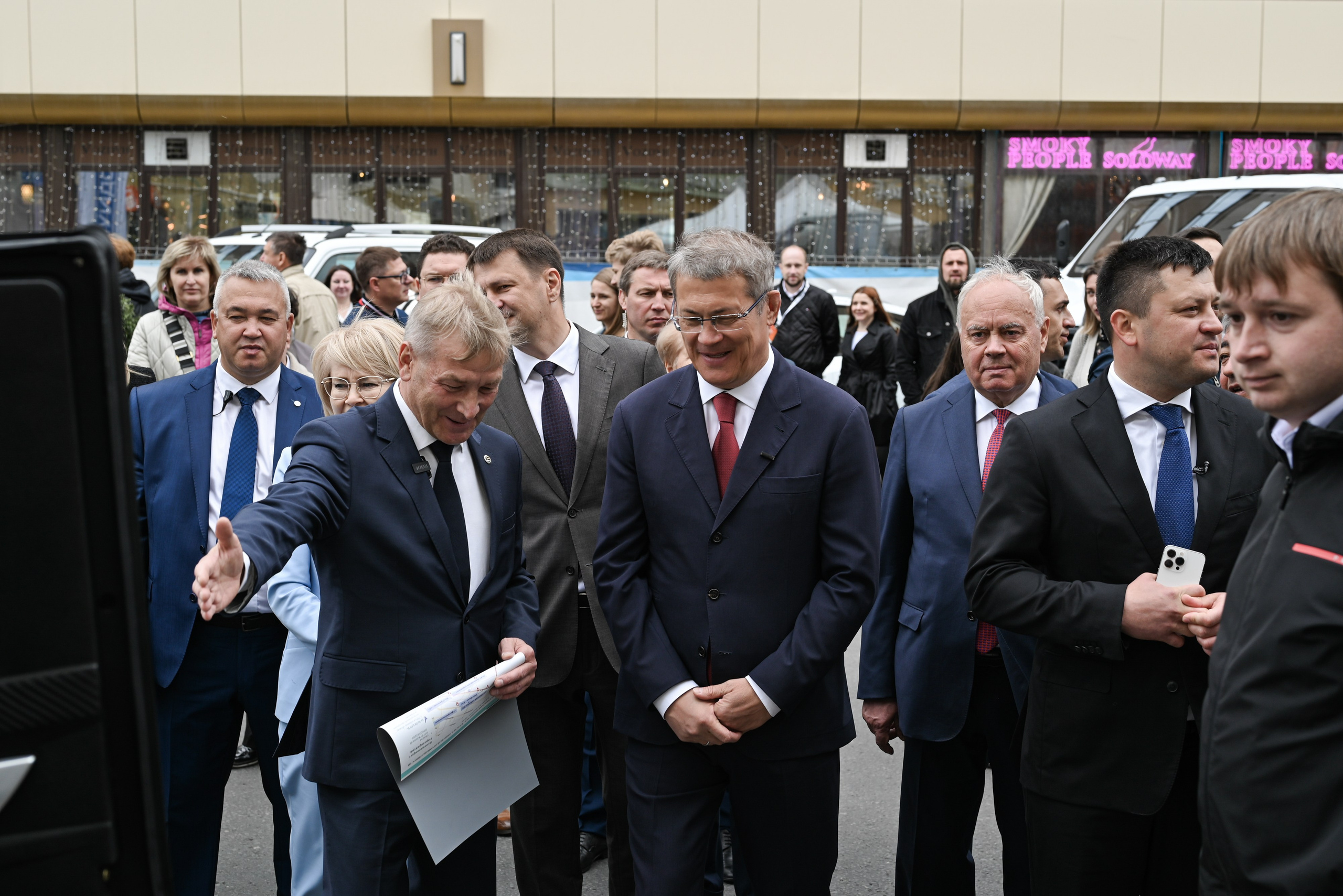 ЛУИДОР выставка. Свадебный и семейный фотограф в Уфе Александров Максим