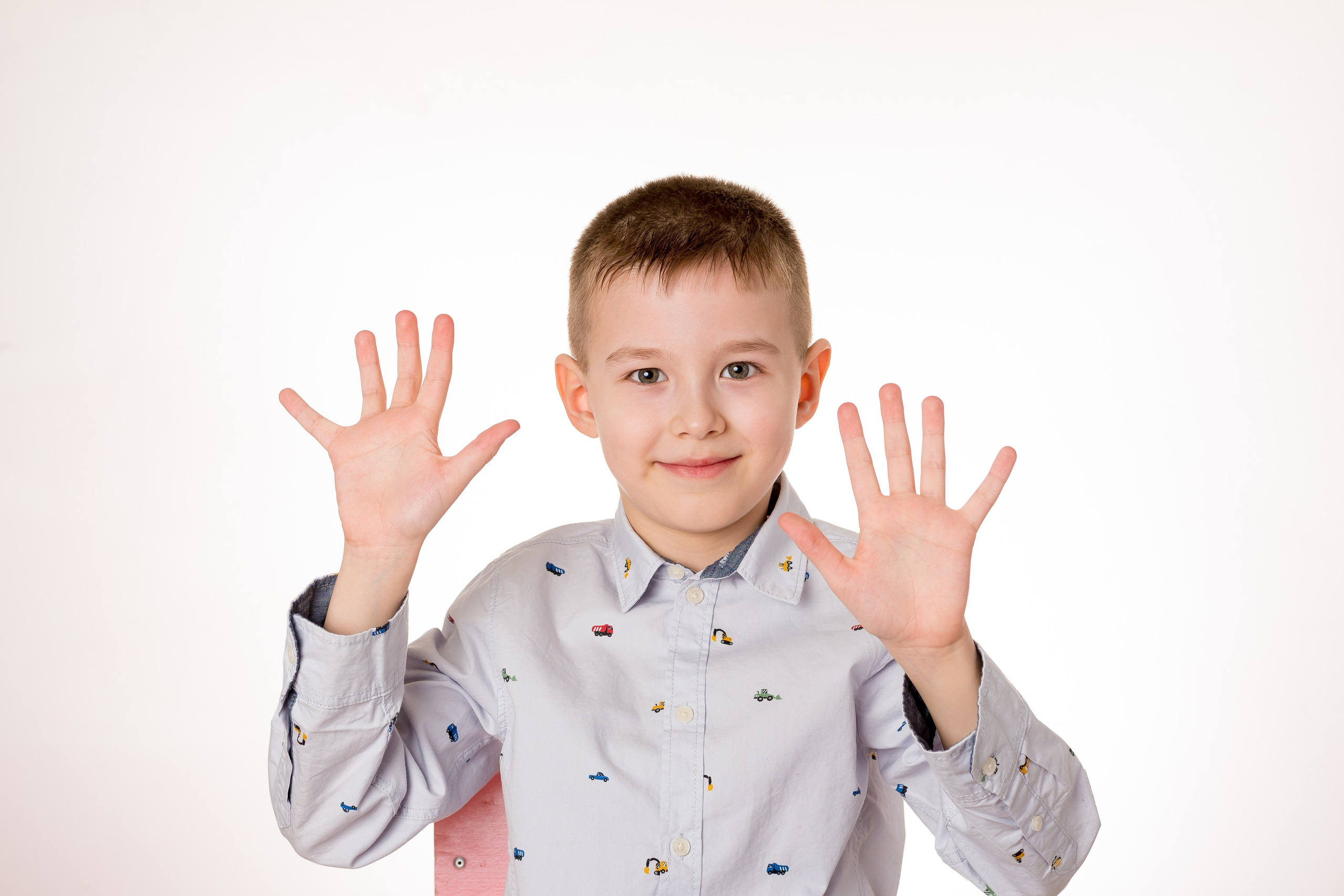 Портреты на одготонном фоне. Детский фотограф в Екатеринбурге и Берёзовском Евгений Кондаков