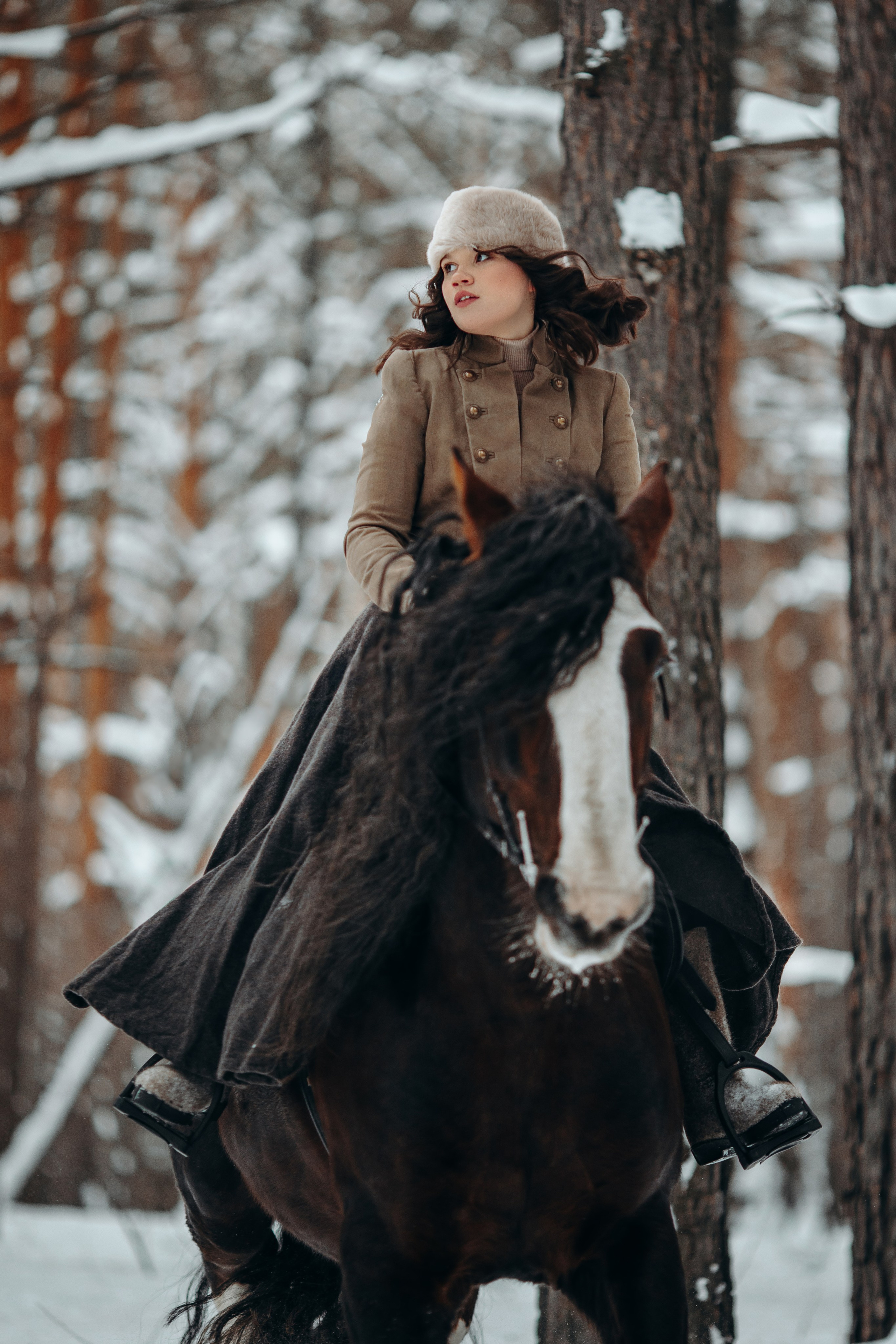 Аня и два тяжика (Малыш и Спартак). Анна Молчанова конный фотограф в Тюмени | фотосессии с лошадьми Тюмень
