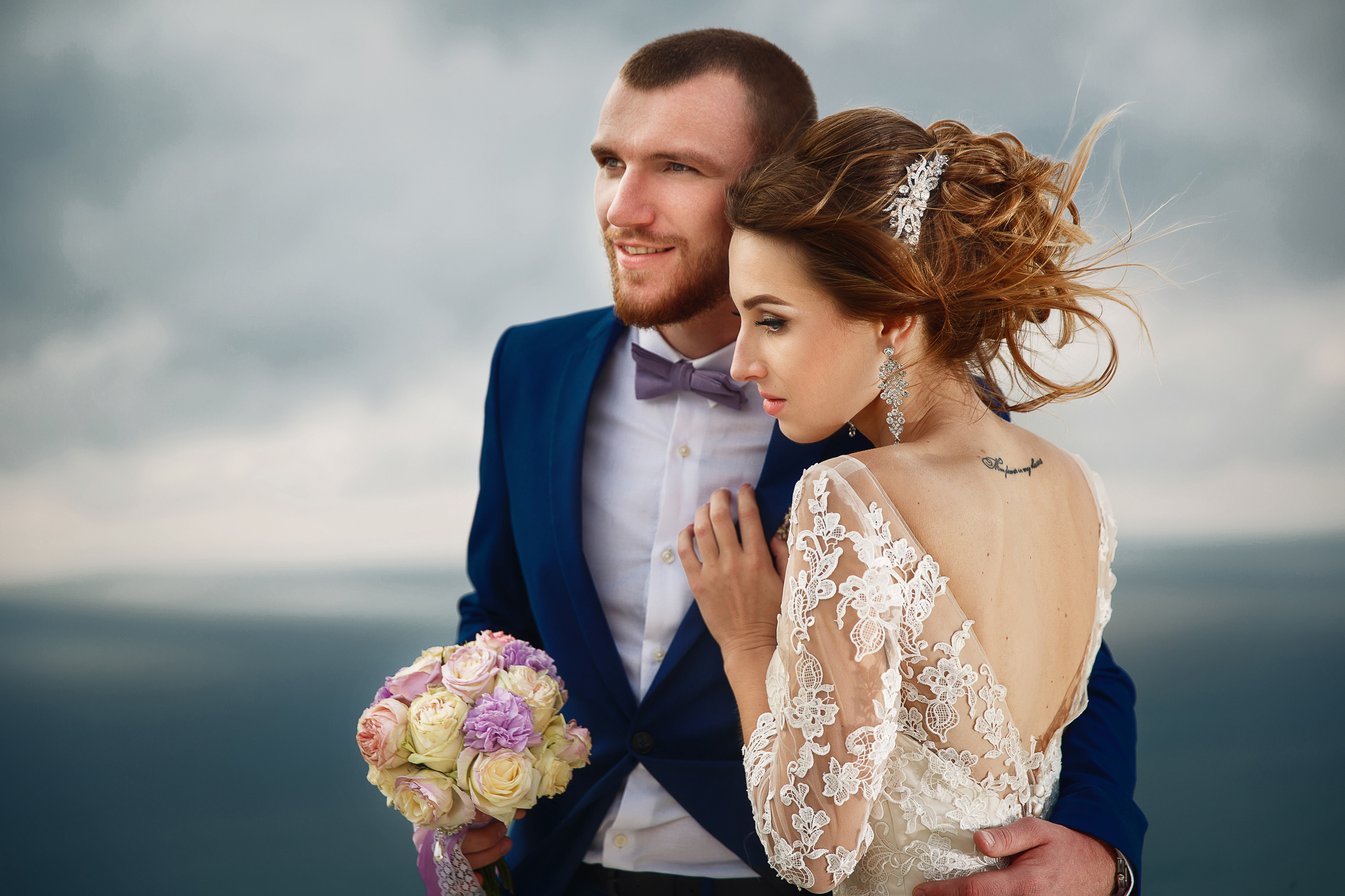 Renatphoto-Фотосессия свадьбы в Сукко на живописных полях. Профессиональная фотосъёмка интерьеров, предметная фотосессия еды для меню г. Анапа