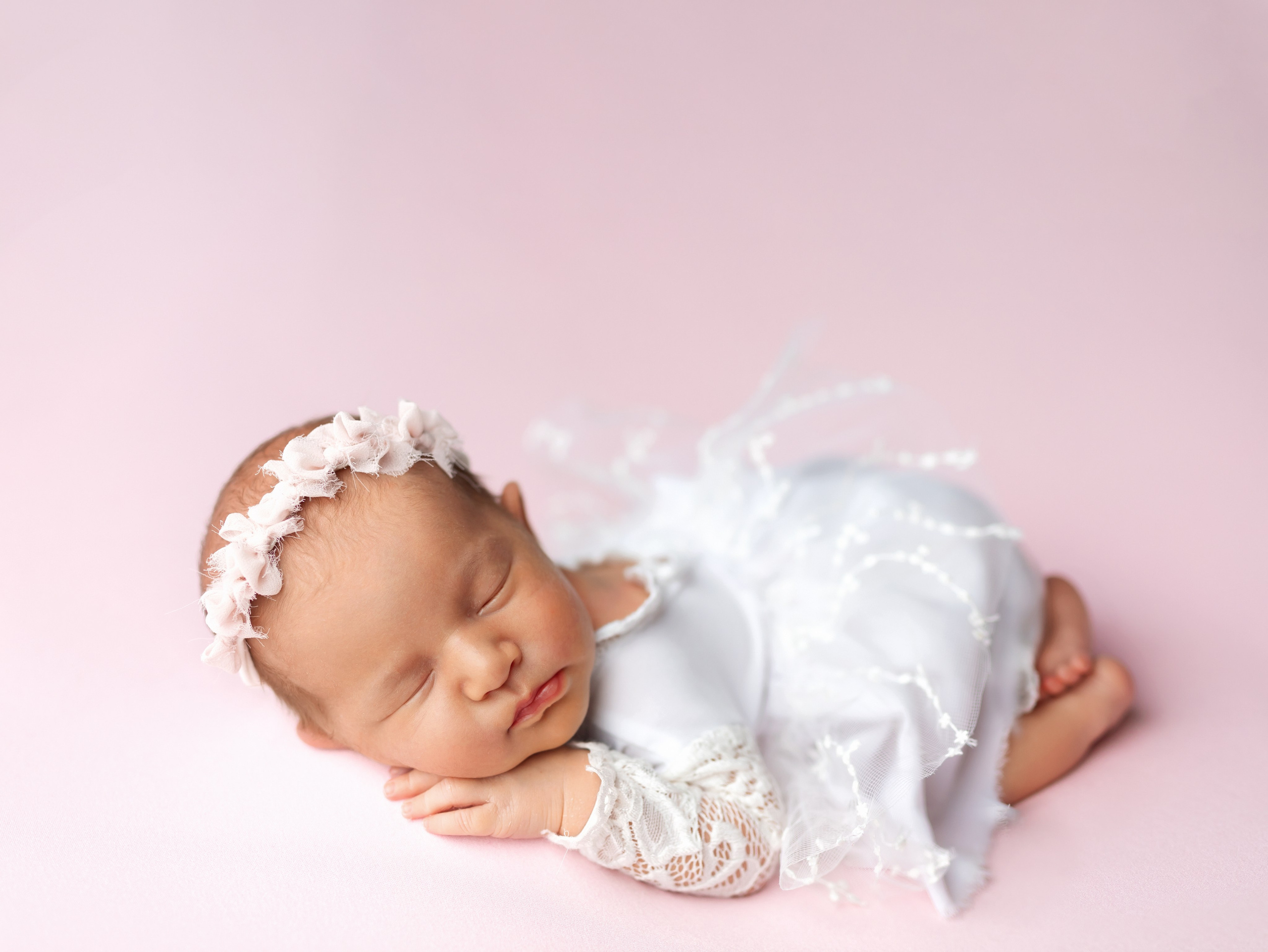 Newborn. Фотограф новорождённых в Казани Нейля Гильмутдинова ньюборн