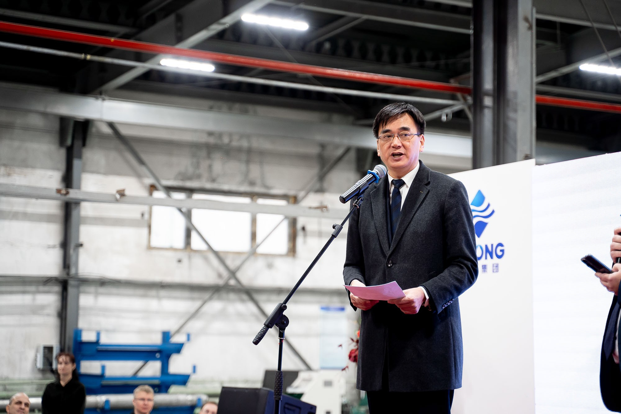 Открытие сервисного центра HILONG. Сергей Кошкин. Репортажная и ивент-фотография в Сургуте