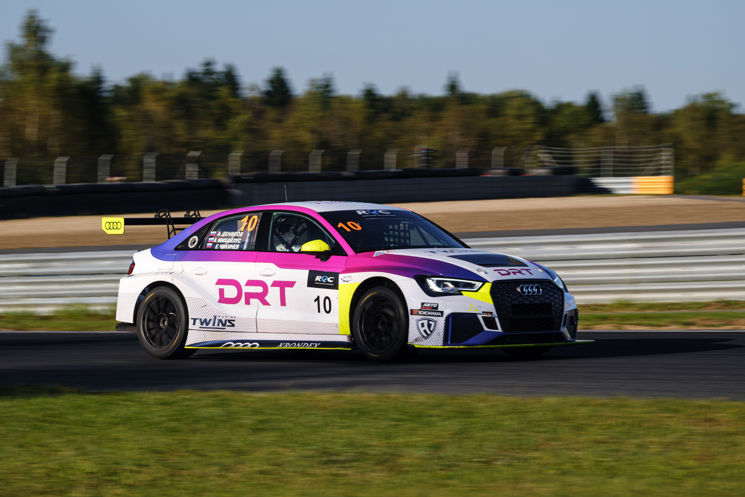 Российская серия гонок на выносливость. Авто и мотоспорт — фотограф Антон Медведев iCoguar