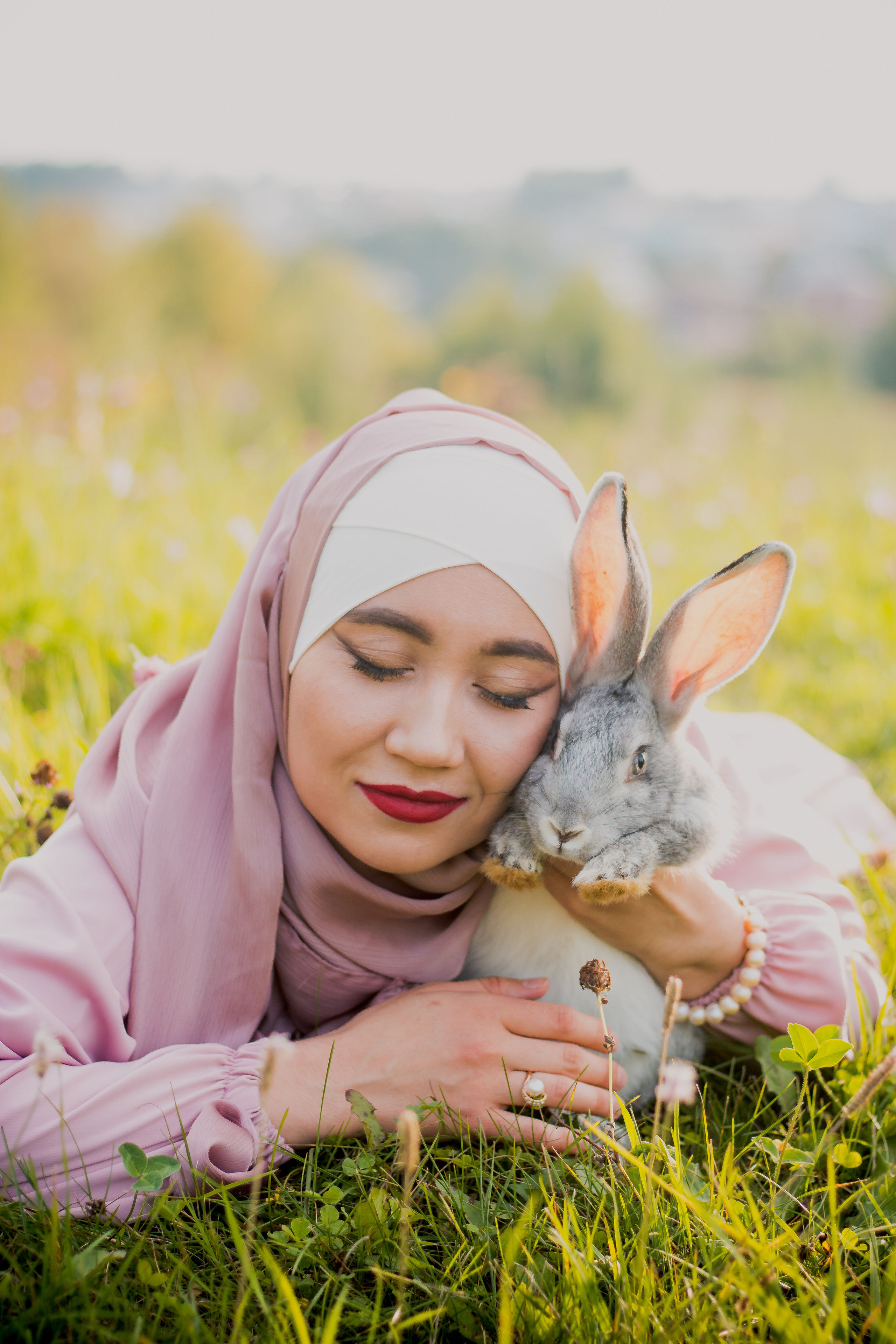 Гульназ с кроликом. Фотограф Сарбиназ Мустафина в Казани