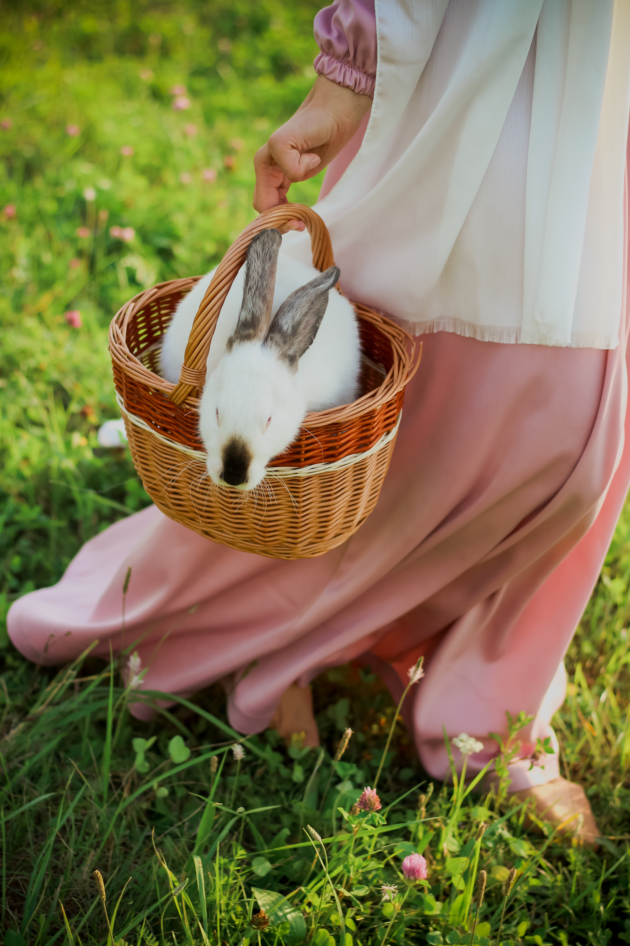 Гульназ с кроликом. Фотограф Сарбиназ Мустафина в Казани