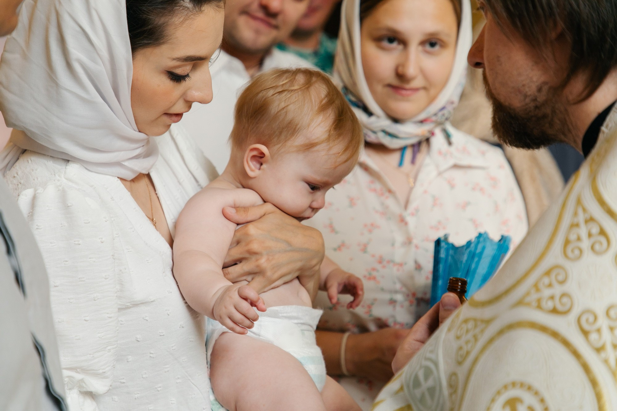 Крещение малышки в Никольском Морском соборе, г. Кронштадт, лучшие храмы для крещения, где крестить в спб, как записаться на крещение, сколько стоит крещение питре, как покреститься спб, фотограф на крещение