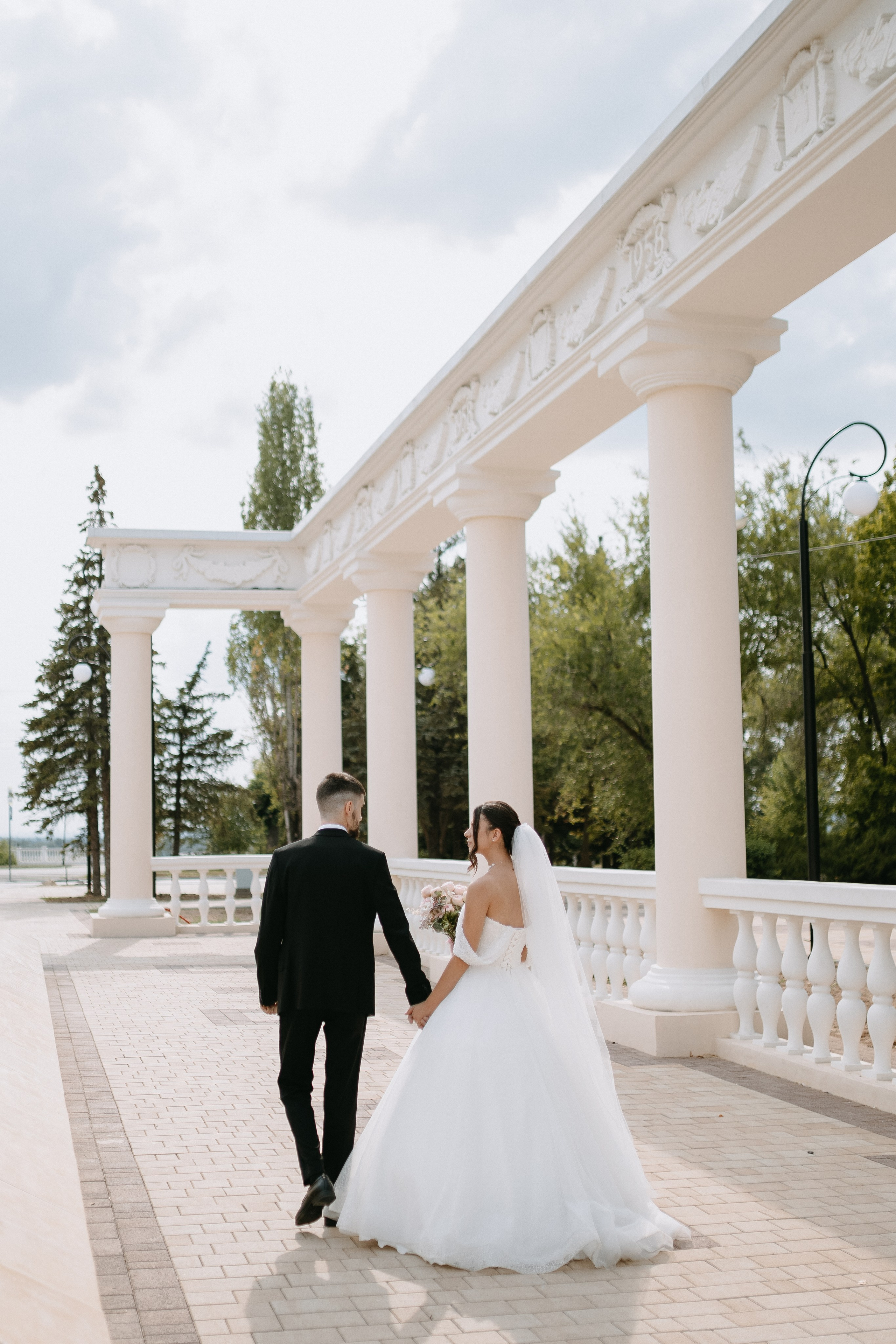 Роман и Валерия. Главная