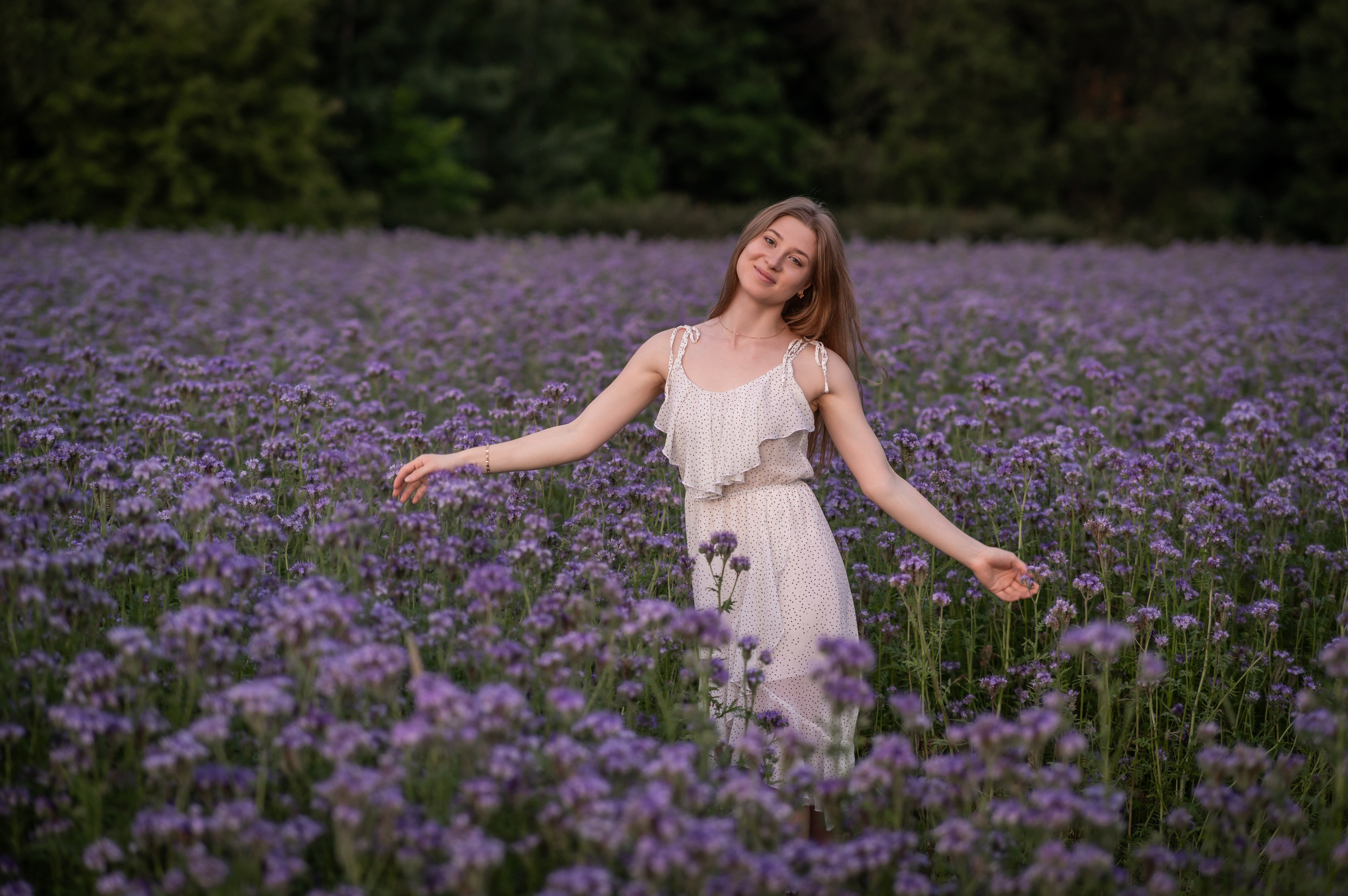 Анастасия в кинодеревне (Горки Ленинские)