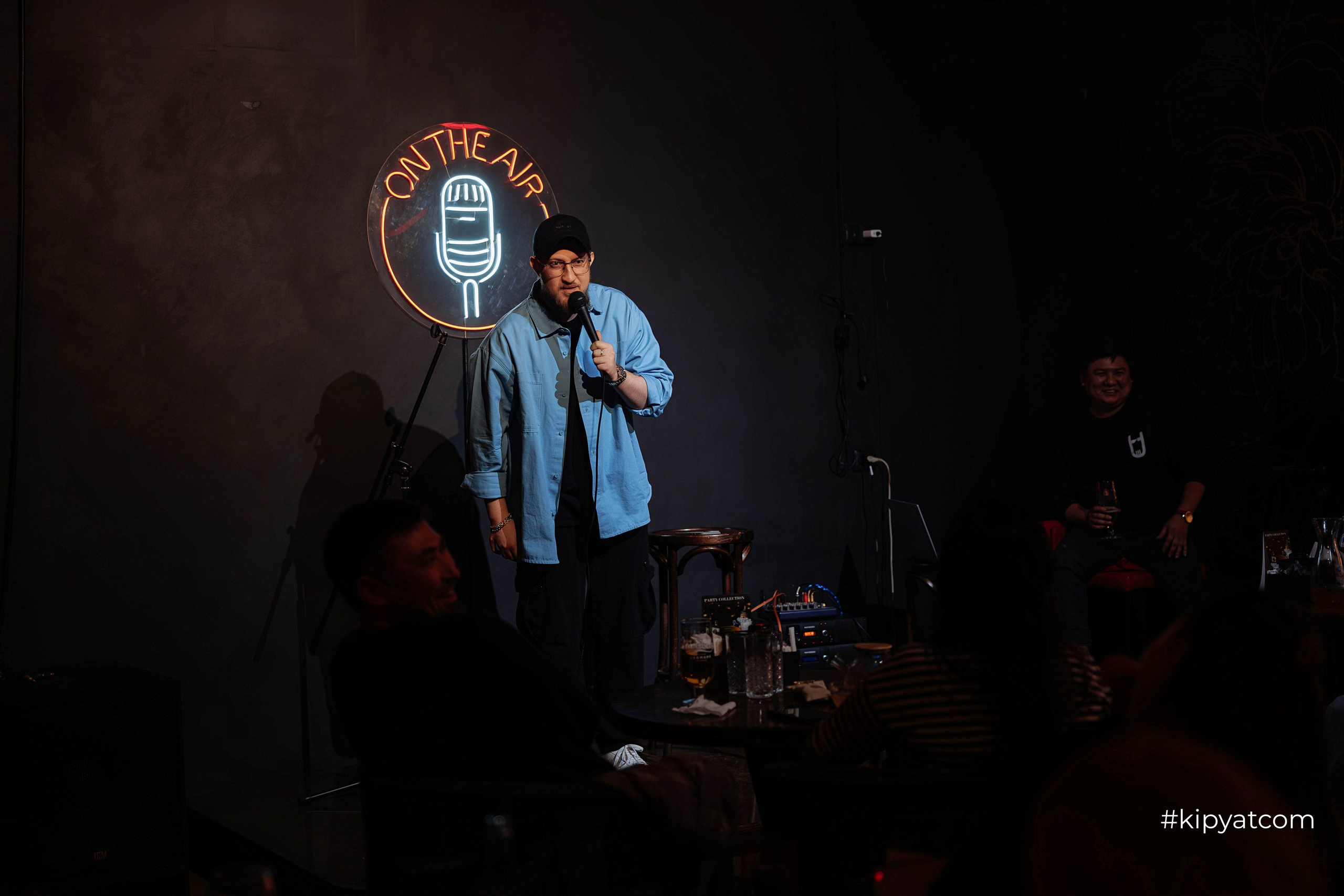 Сольный стендап концерт Александра Меркуль