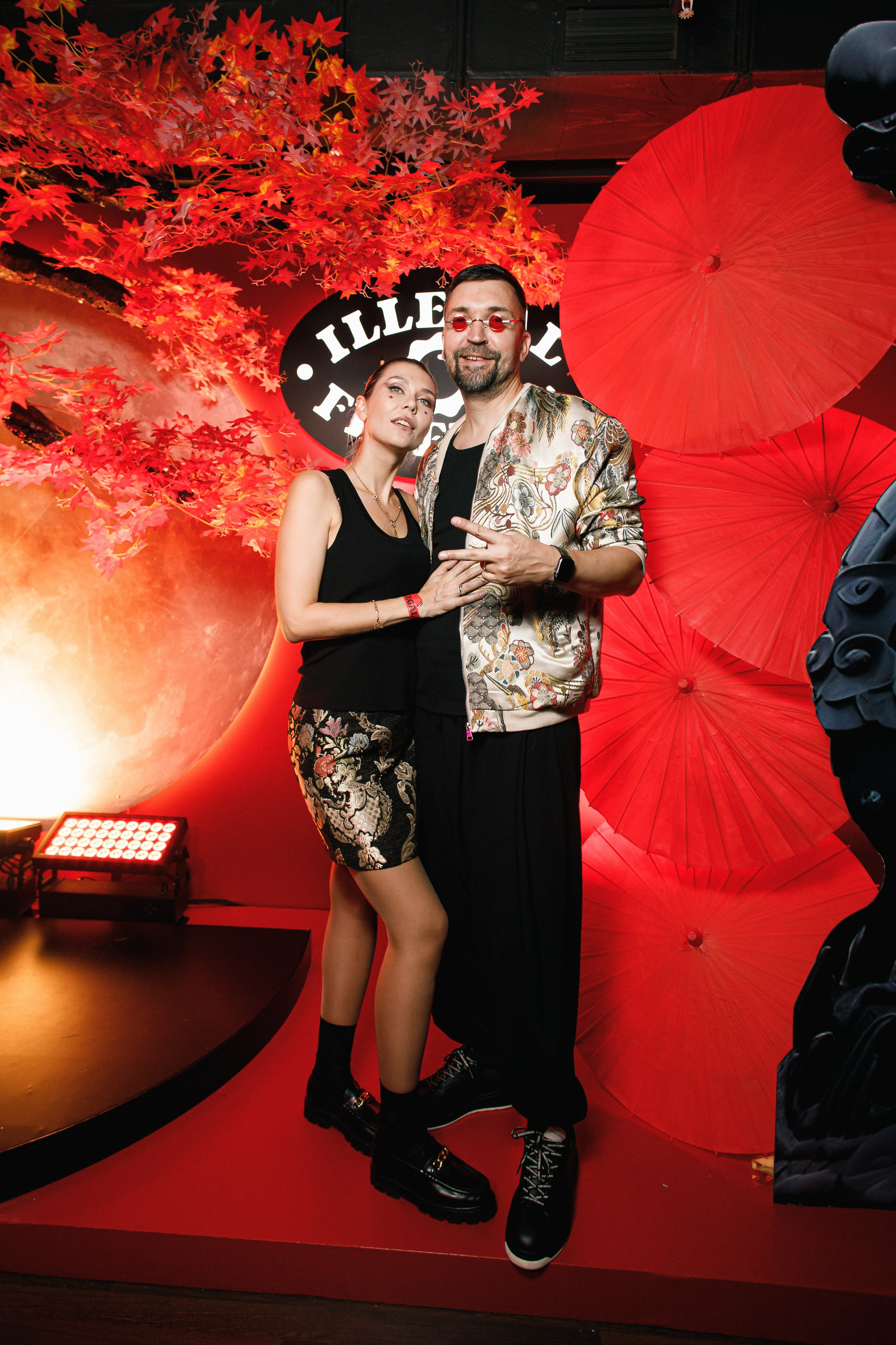 ILLEGAL FRIENDS | ASIA. СВОИ. ФОТООТЧЕТЫ-СОБЫТИЯ-МЕСТА