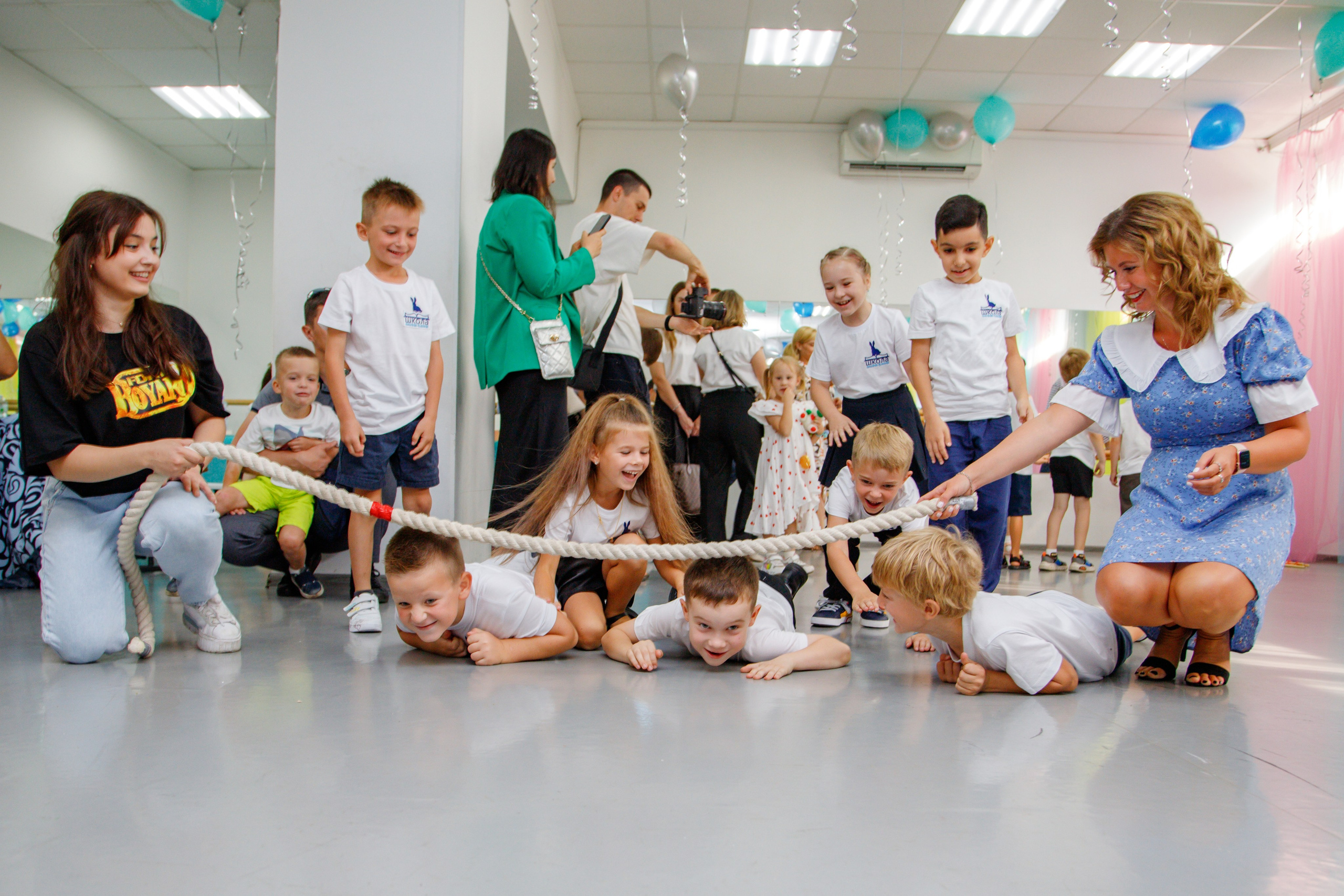 Репортажная съемка праздника знаний в школе. Семейный и школьный фотограф в Москве Анна Ткач
