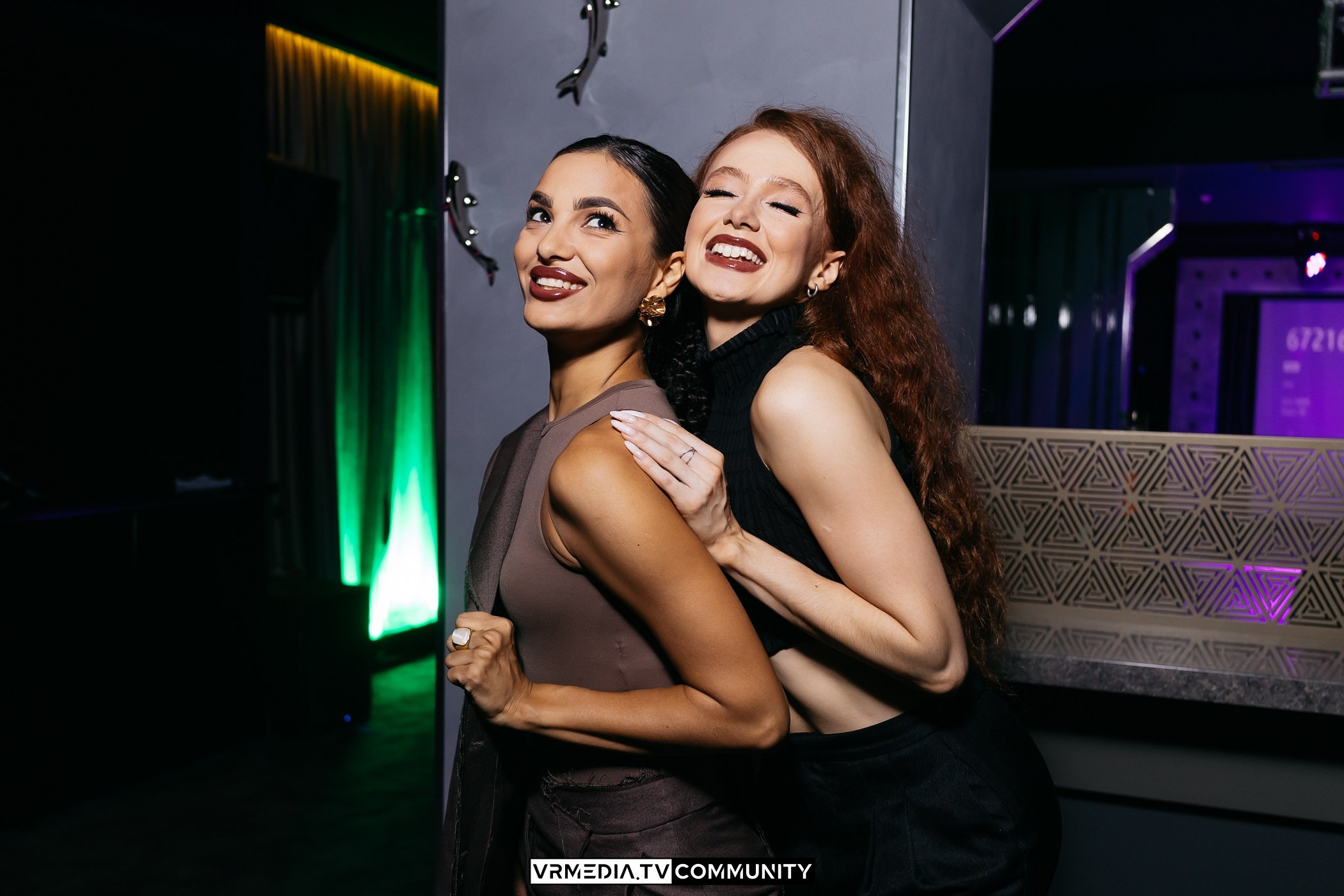 Вечер в караоке-баре «Volna»