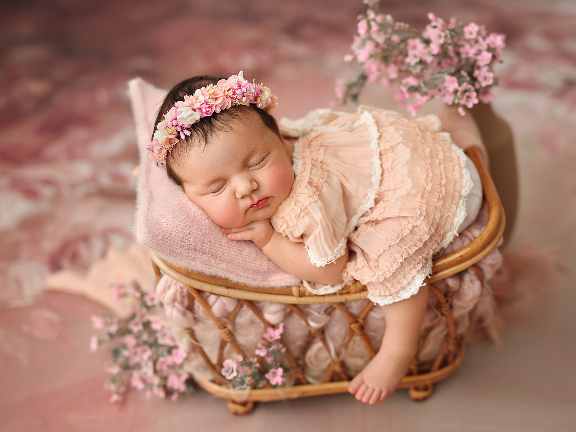 Newborn. Фотограф новорождённых в Казани Нейля Гильмутдинова ньюборн