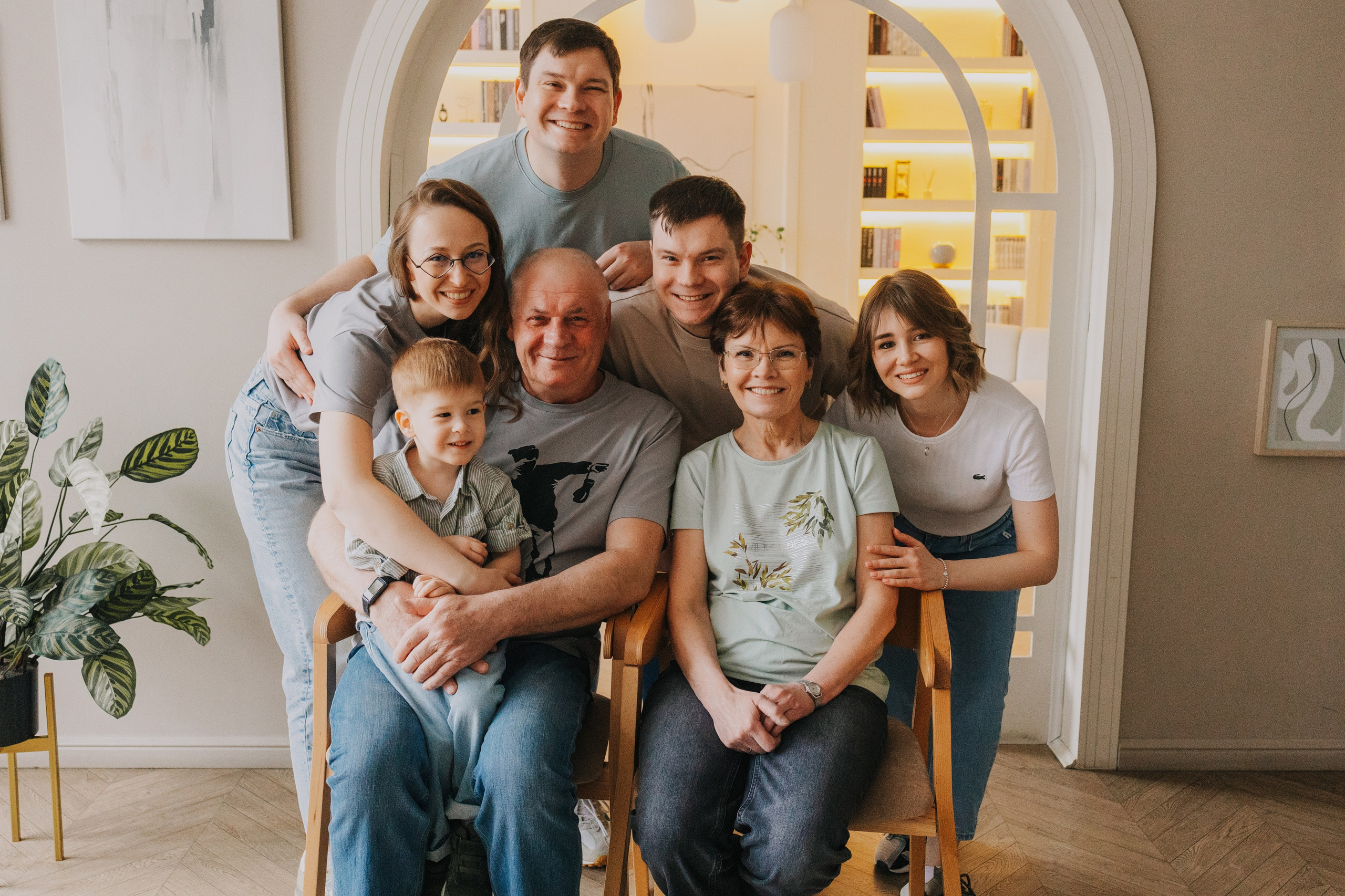 Большая семья. Домашняя фотосессия