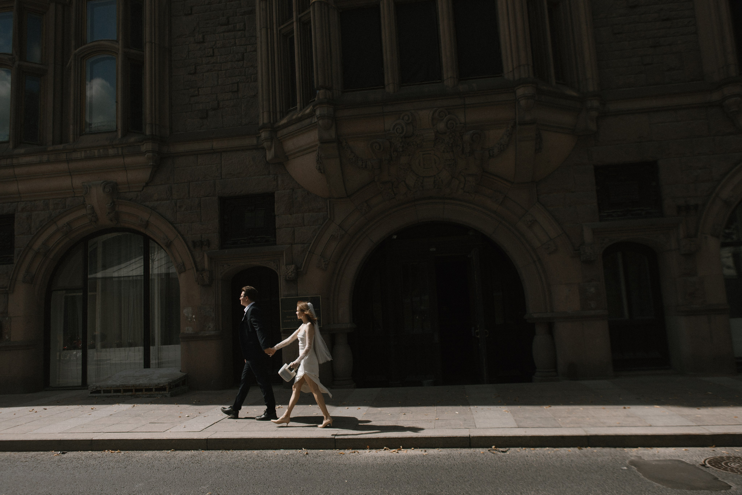 На московских изогнутых улочках. Свадебный и семейный фотограф в Санкт-Петербурге и Москве