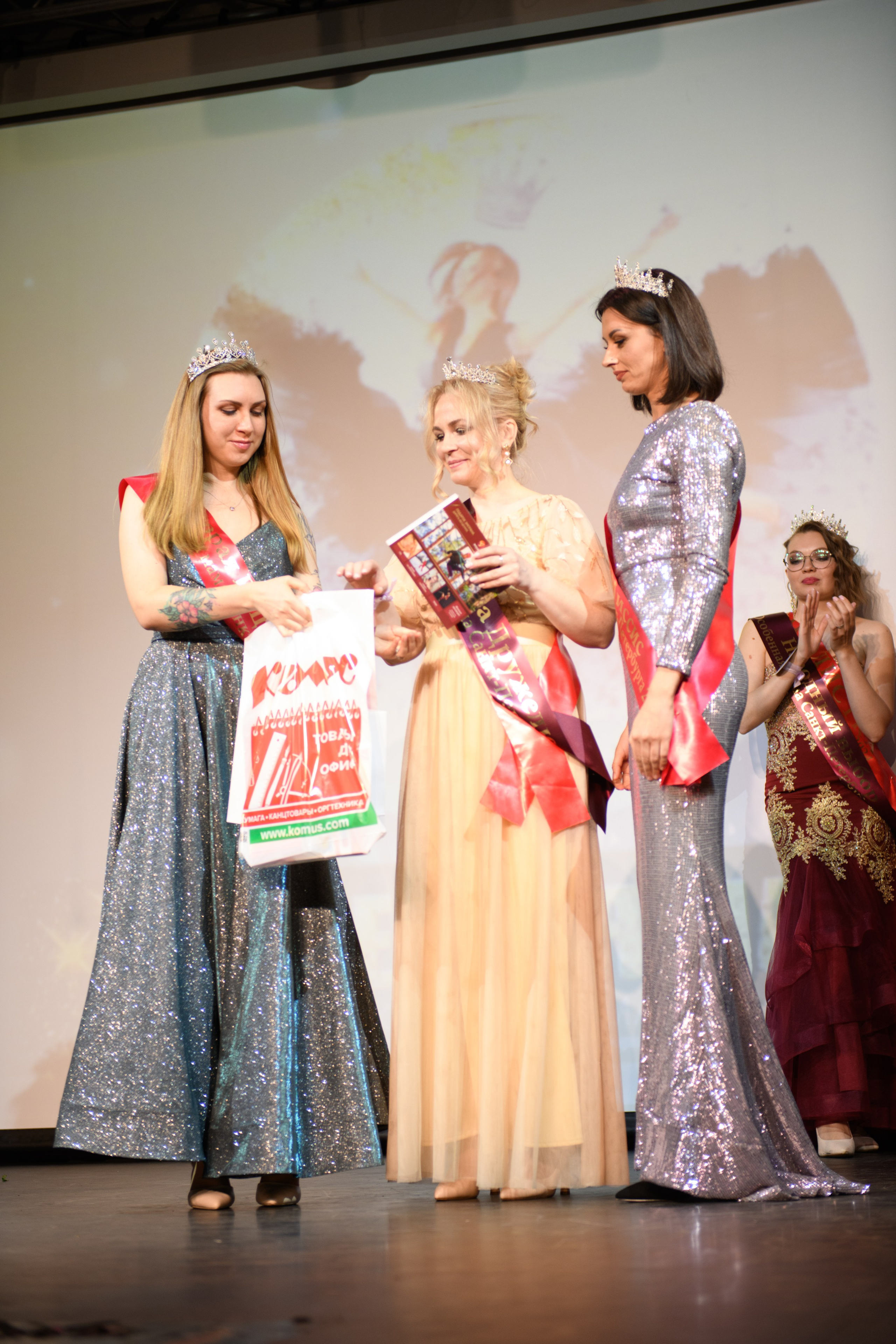 Финал конкурса красоты и материнства «Особенная мама». Организация и проведение фотосъемок в Санкт-Петербурге. Фотограф Смирягин Илья