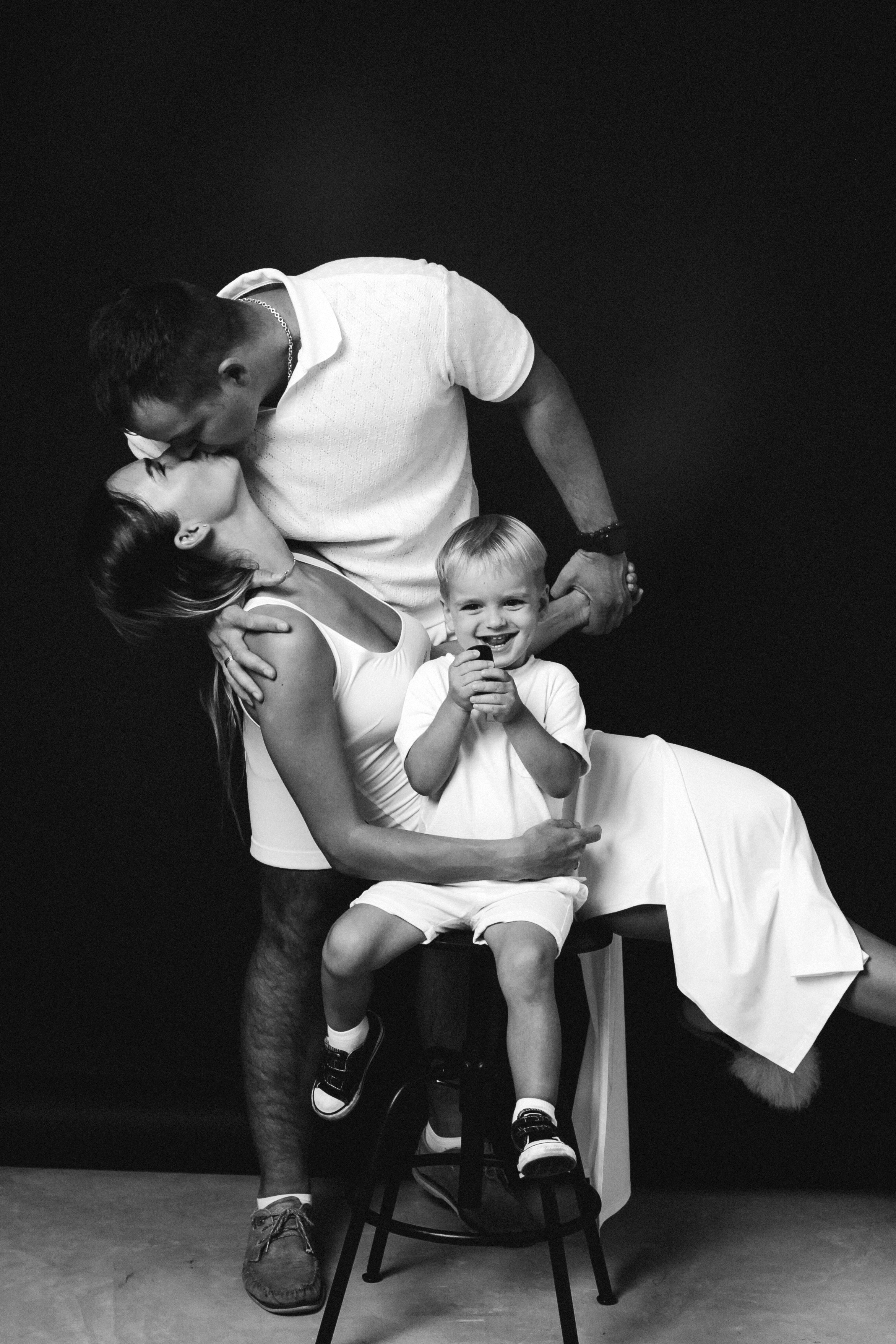 Фотостудия в Самаре. Фотостудия без фотографа. Автопортретная Самара