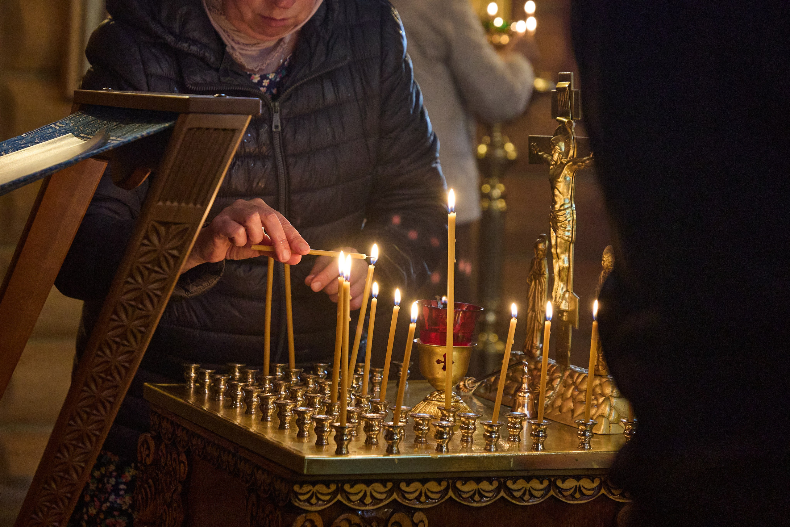 Sergieva Lavra. Святослав Лебедев | Рекламный фотограф — Коммерческая съемка, Арт-дирекшн, AI-интеграция