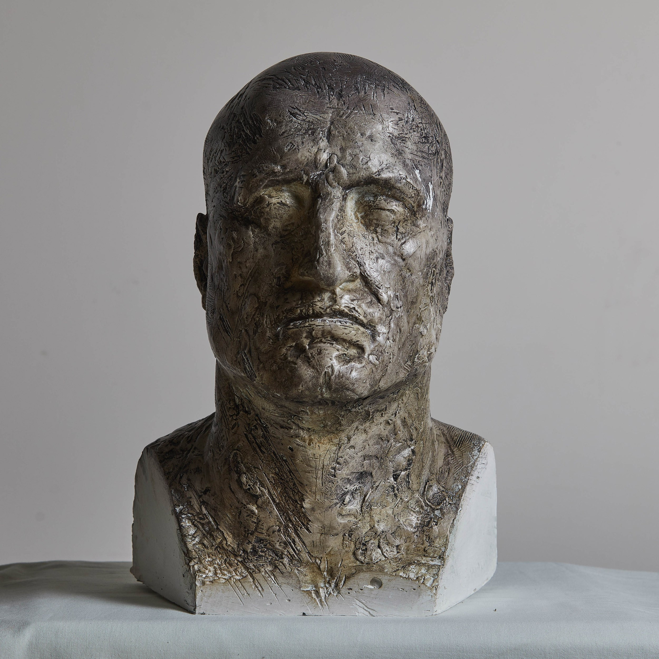 портрет скульптурный, портрет из гипса 