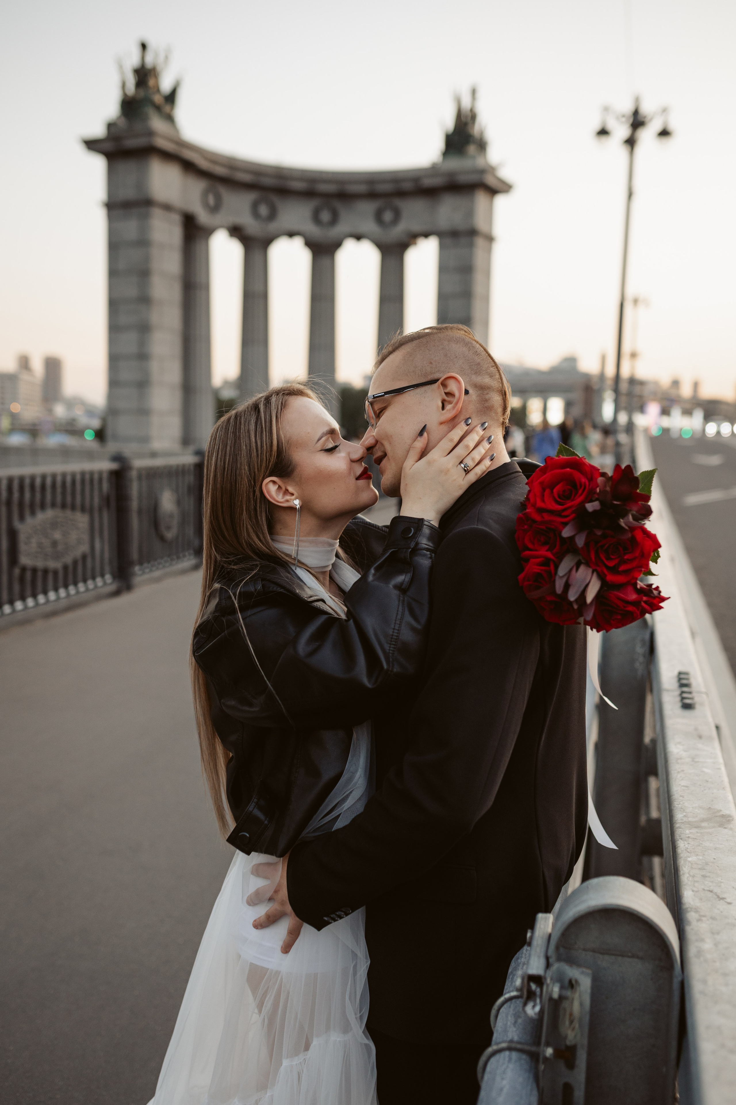 Арбат и набережная. Свадебный фотограф Курзина Ольга | Москва