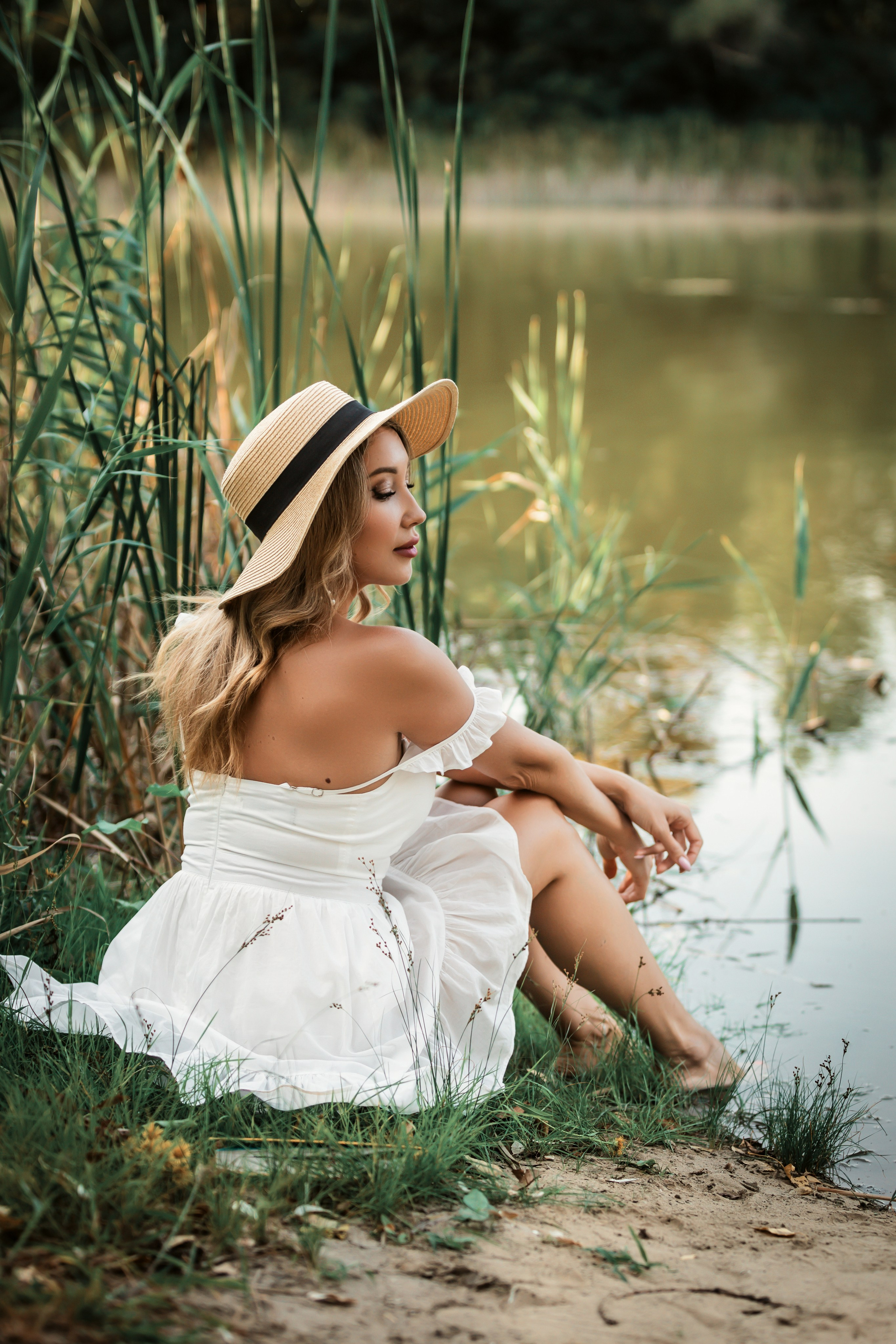 Александра. Главная