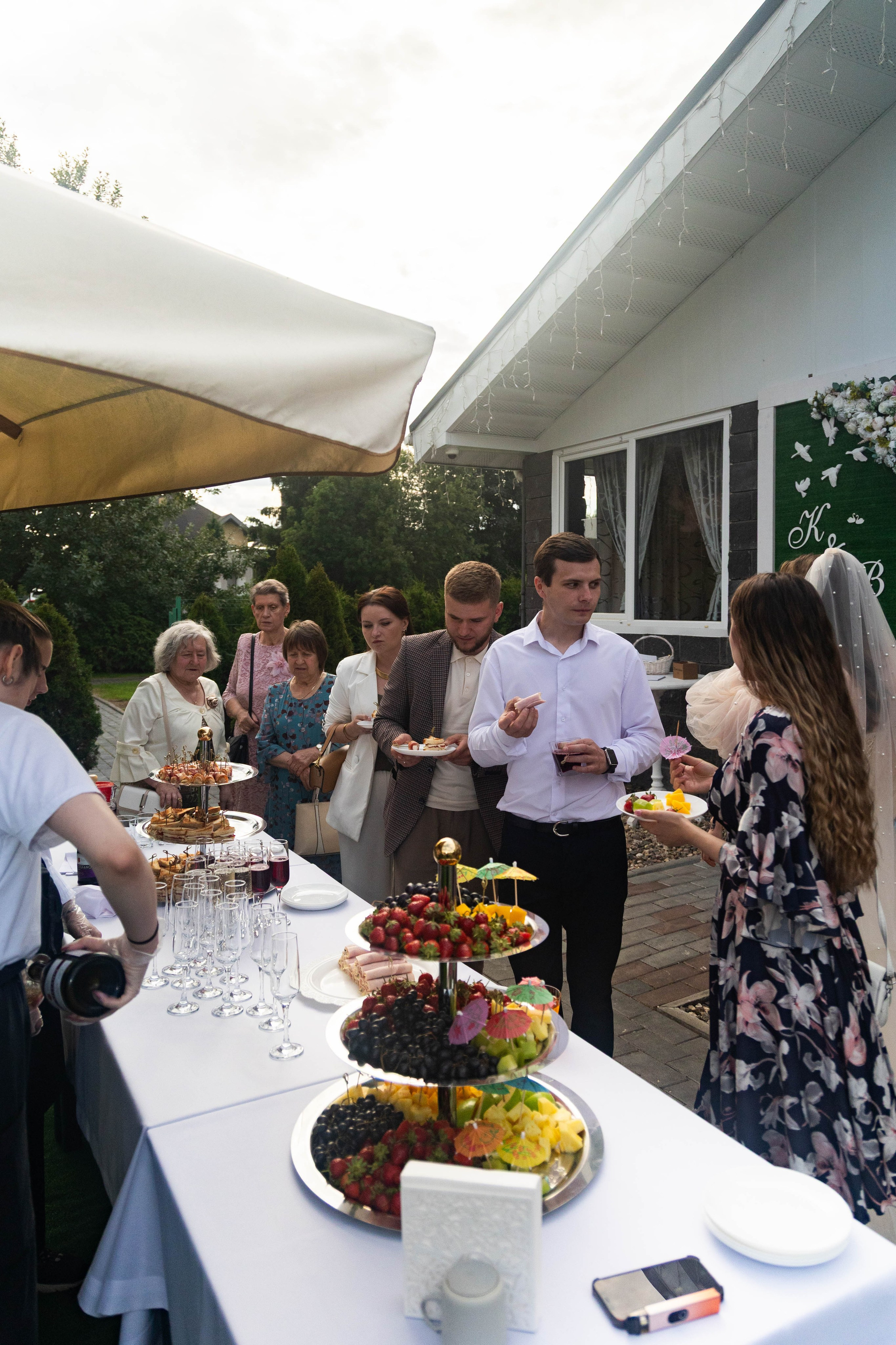 Свадебная фотосессия свадебный фотограф Татьяна Марсуверских свадебная фотопрогулка Москва Жуковский. Фотограф для маркетплейсов, фотоуслуги в Жуковском Татьяна Марсуверских