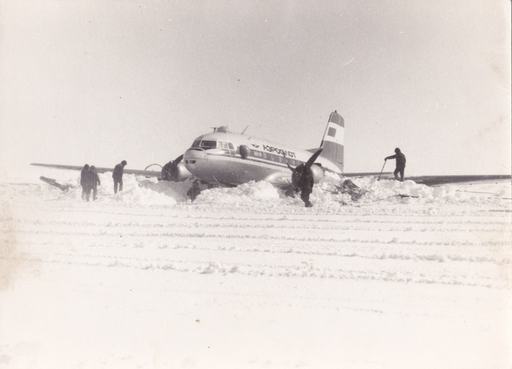 Исторические фотографии. Фотоальбом показывающий увлекательный мир авиации и мир медведей Андрея Иванова