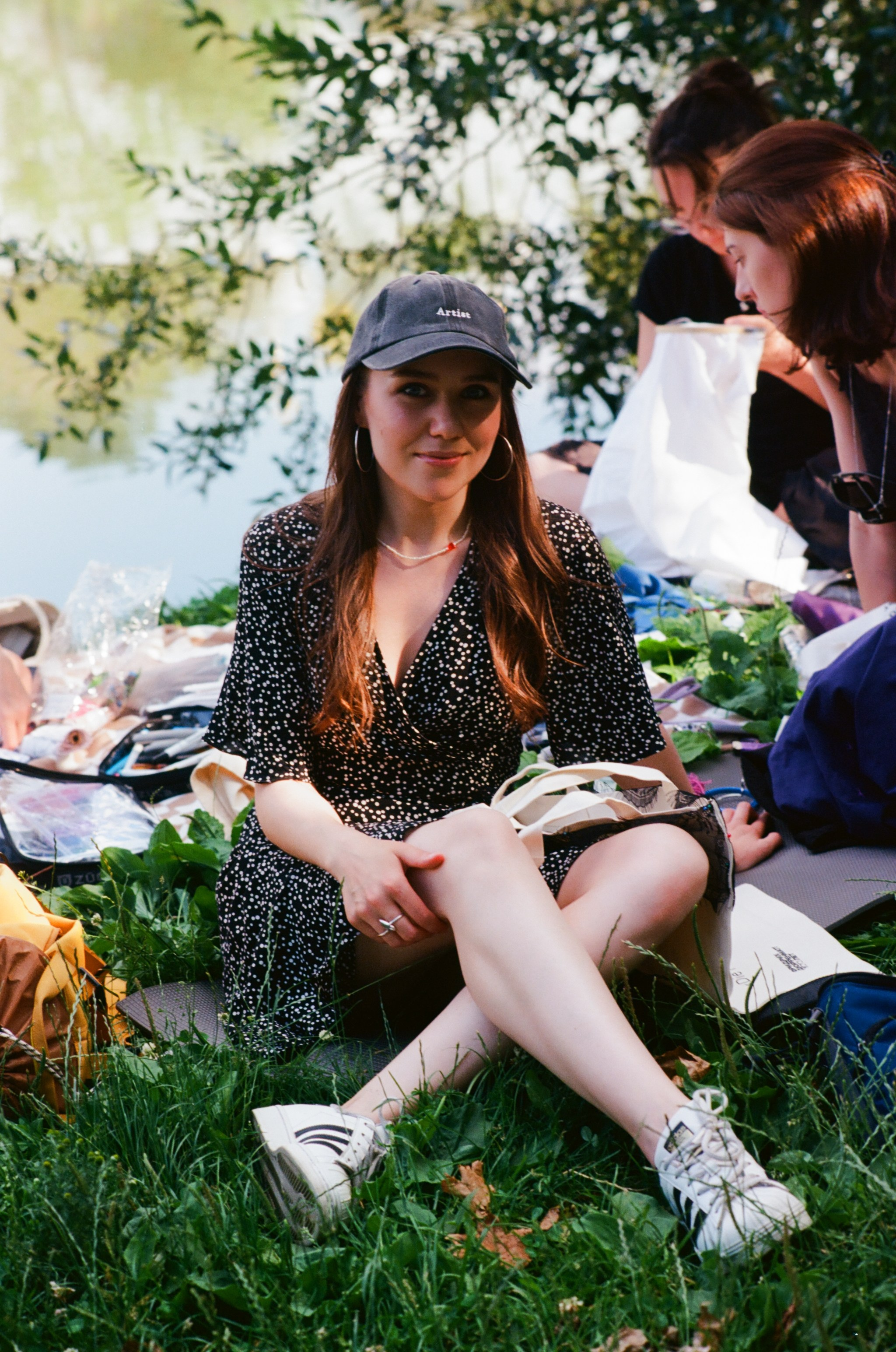Mending girls. Фотограф · barwarm35mm · Москва