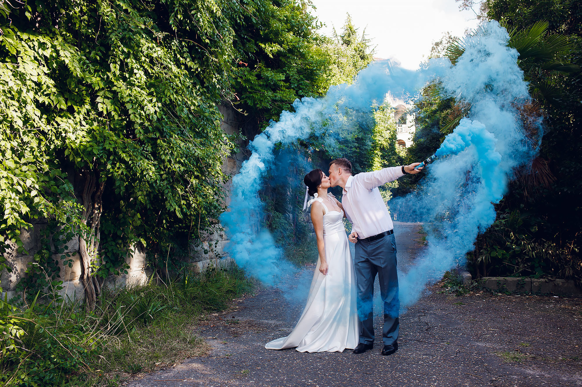 Свадебная прогулка в Сочи. Свадебный фотограф Краснодар, Сочи, Геленджик, Анапа, Ростов