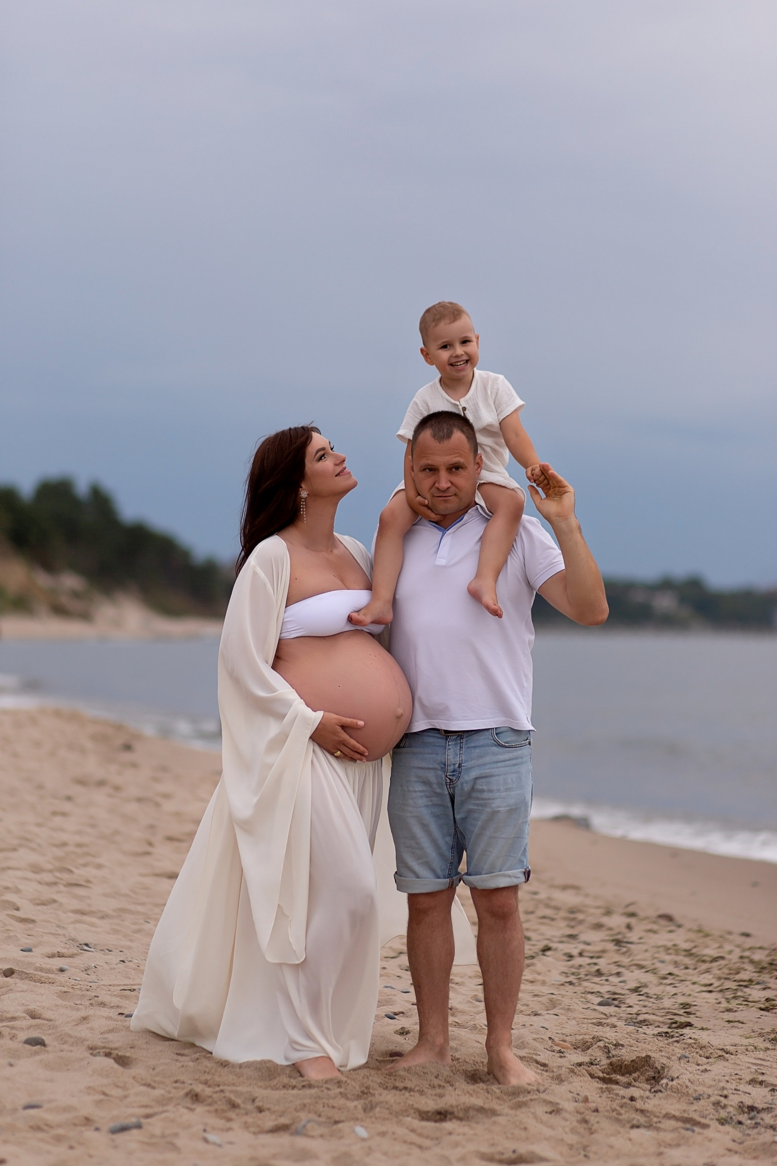 Александр, Анна и Даня. Главная