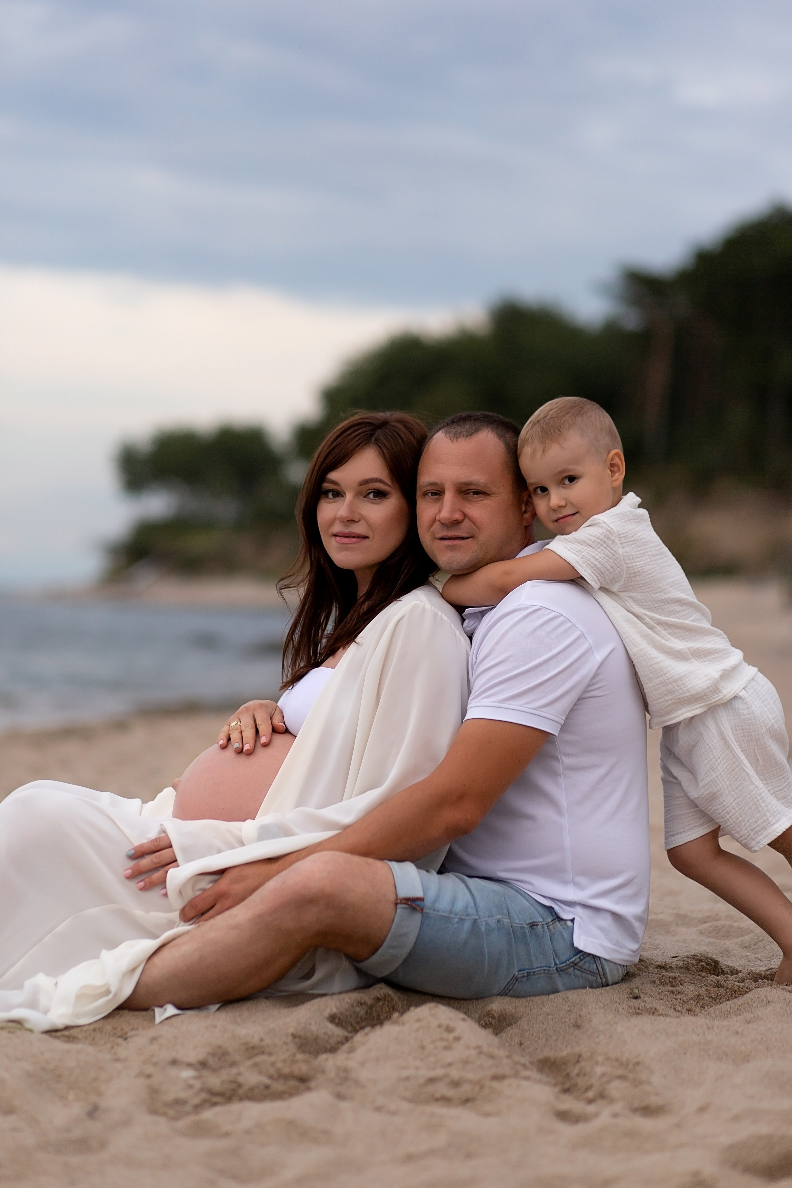 Александр, Анна и Даня. Главная