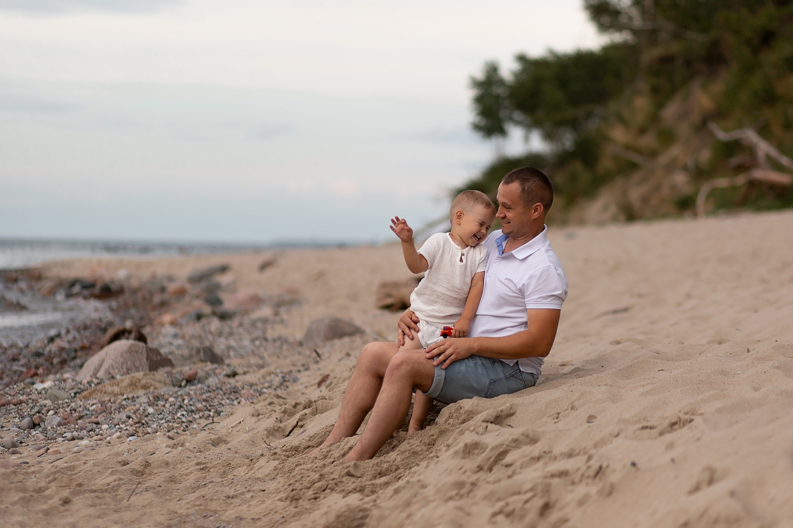 Александр, Анна и Даня. Главная